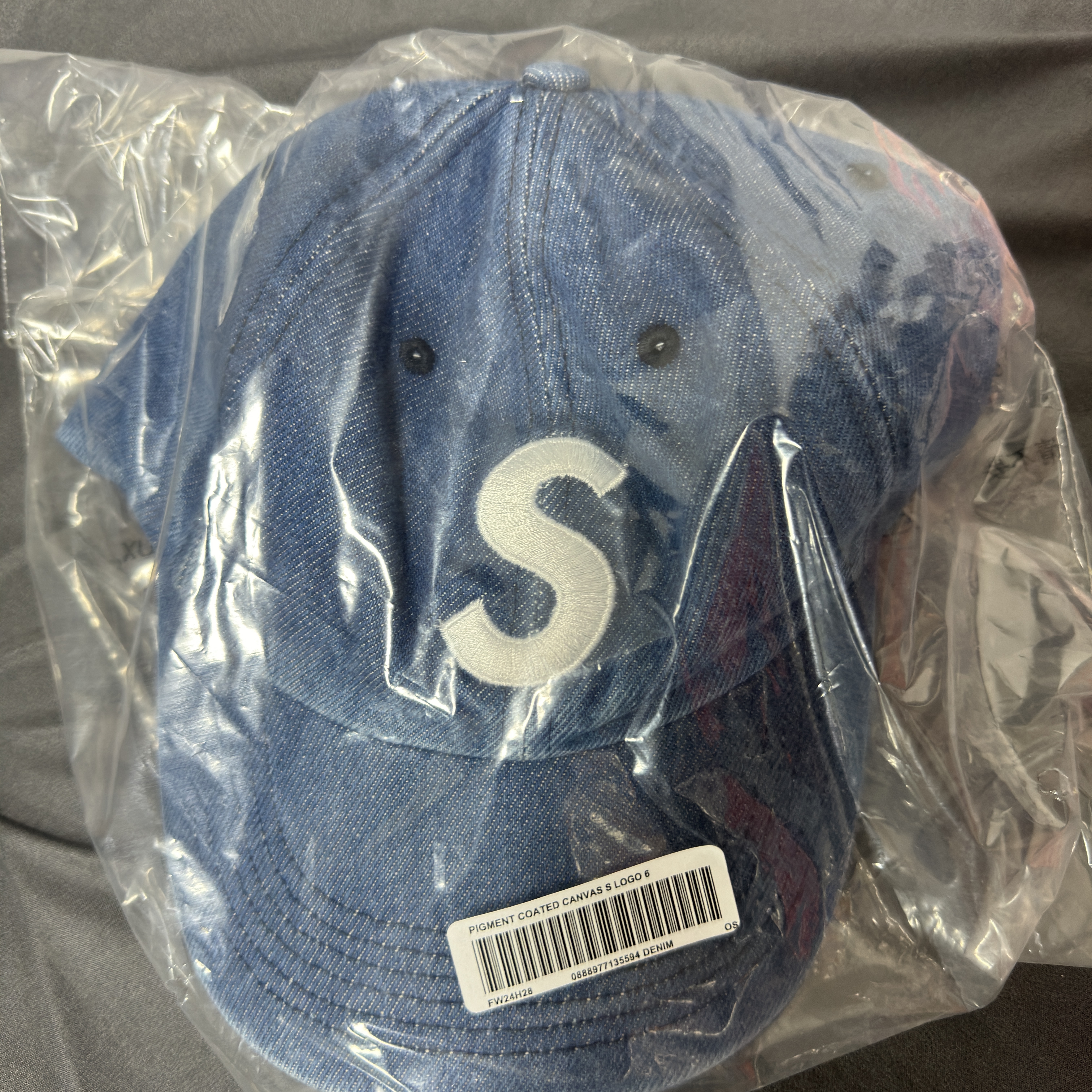 Supreme Pigment S Logo 6-Panel Denim - 24FW 착용 스타일