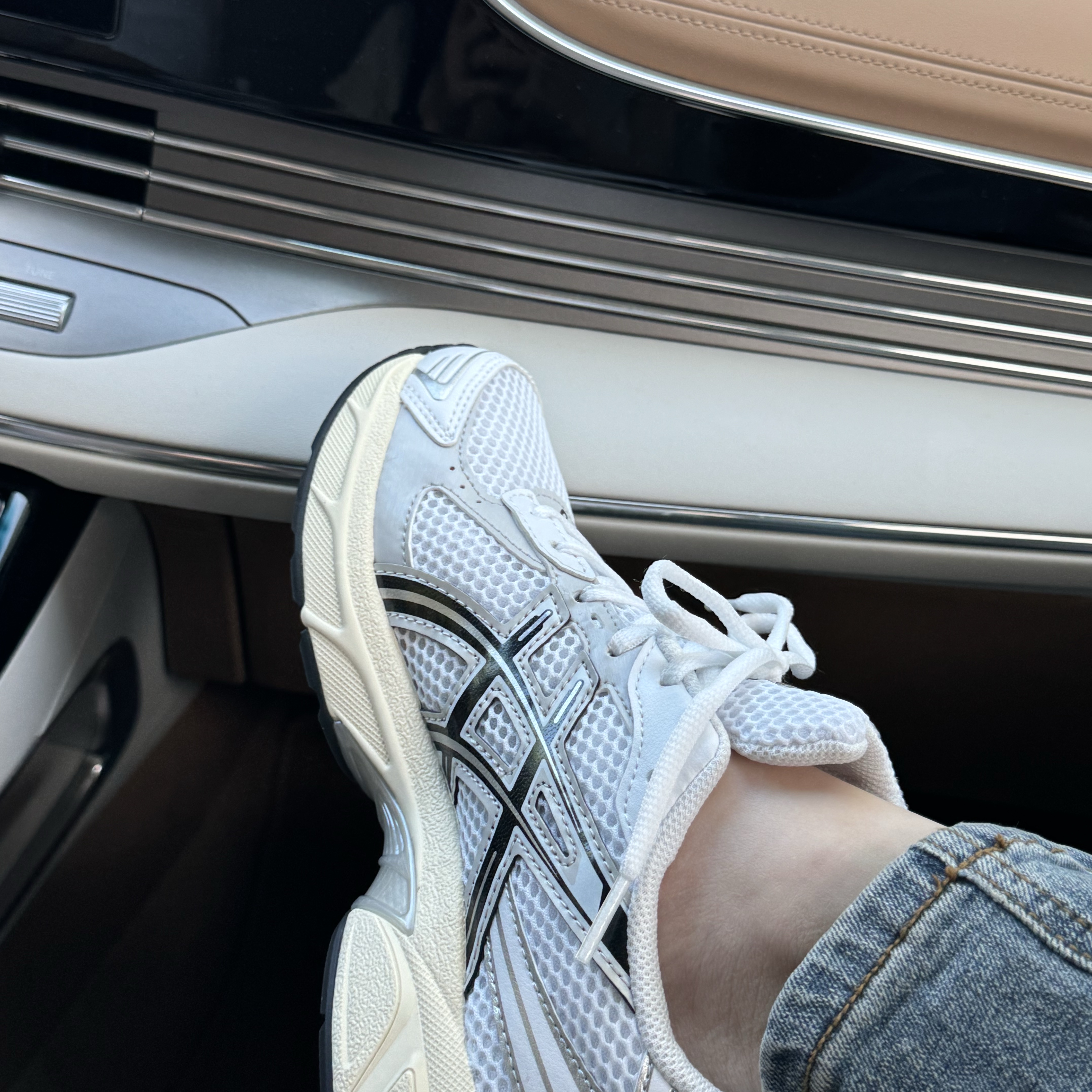 Asics Gel-1130 White Cloud Grey 착용 스타일 - 1