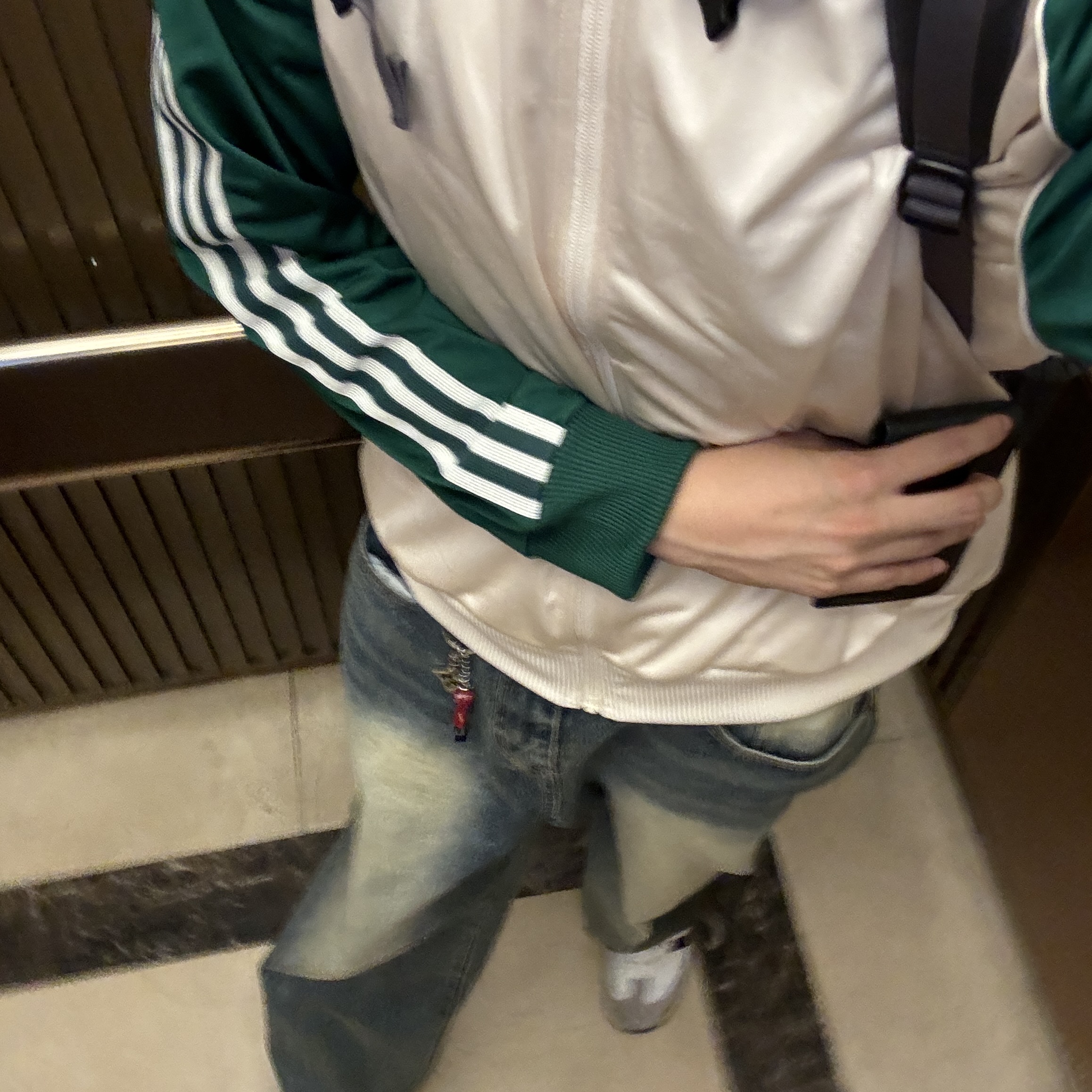 Adidas SST Track Top Wonder White Collegiate Green - KR Sizing 착용 스타일