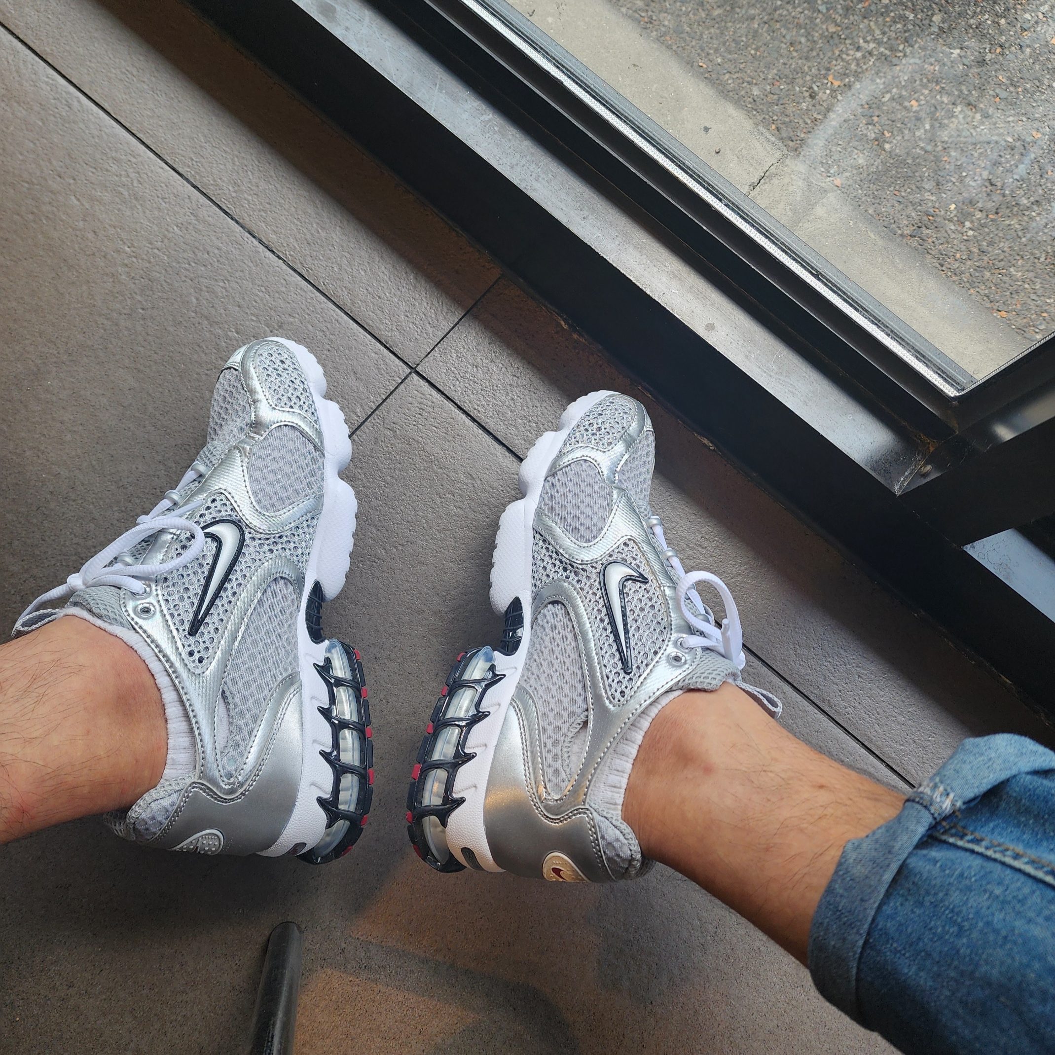 Nike Air Zoom Spiridon Cage 2 Metallic Silver 착용 스타일