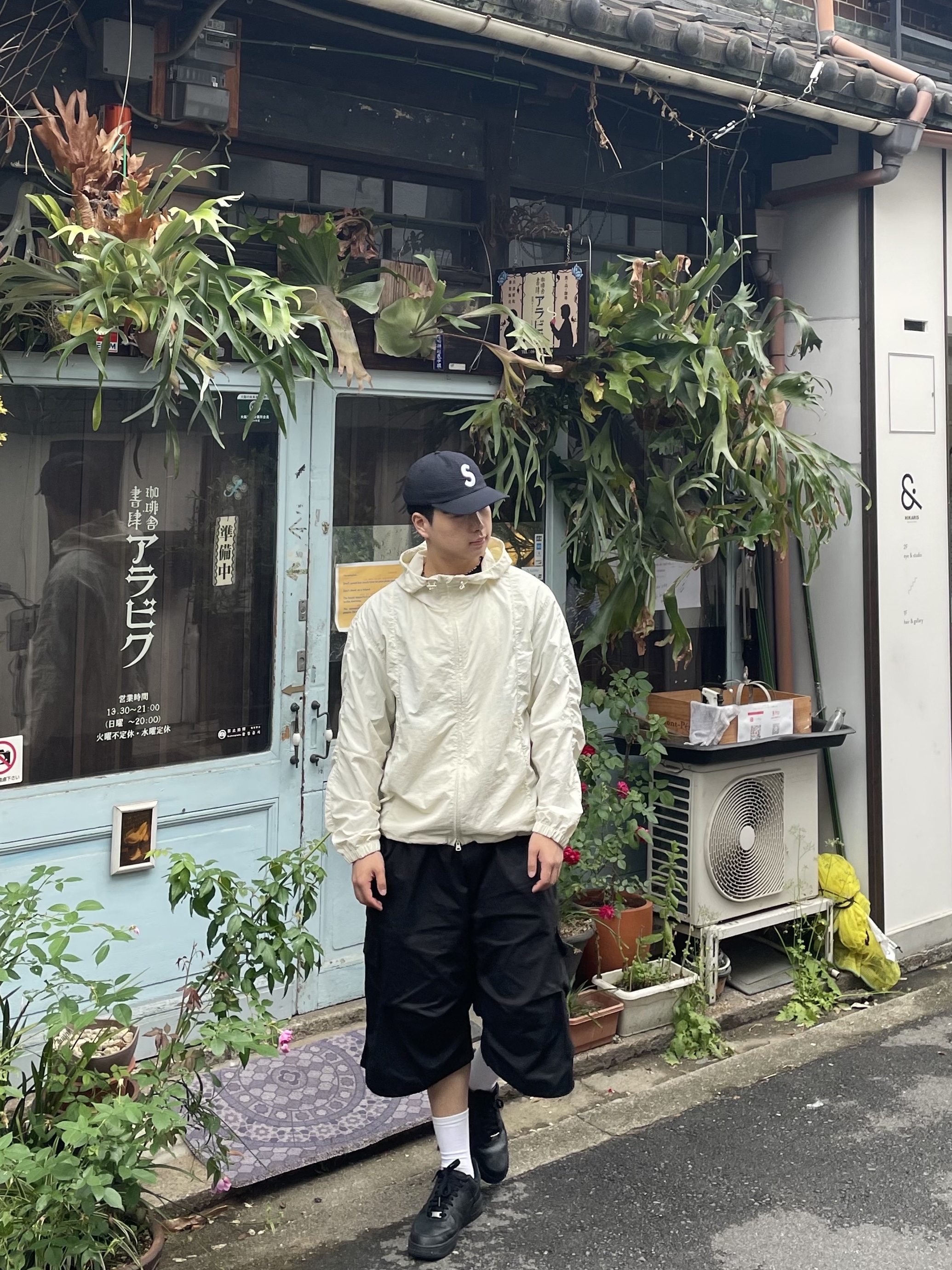 Nike Air Force 1 '07 Low Triple Black, Supreme Seersucker S Logo 6-Panel Black - 24SS 착용 스타일 - 2