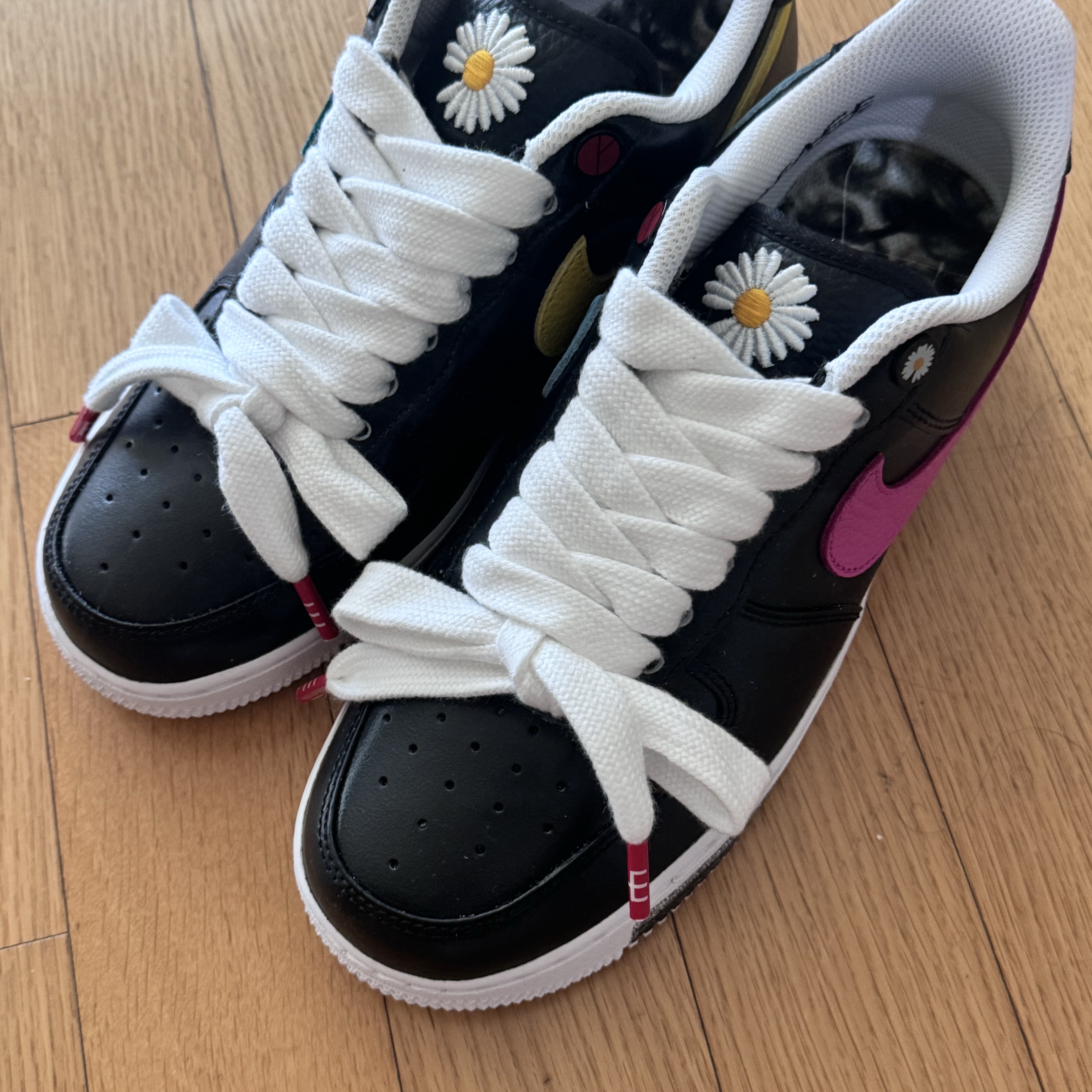 Nike x Peaceminusone Air Force 1 Low Para-Noise 3.0 Black and Multicolor 착용 스타일