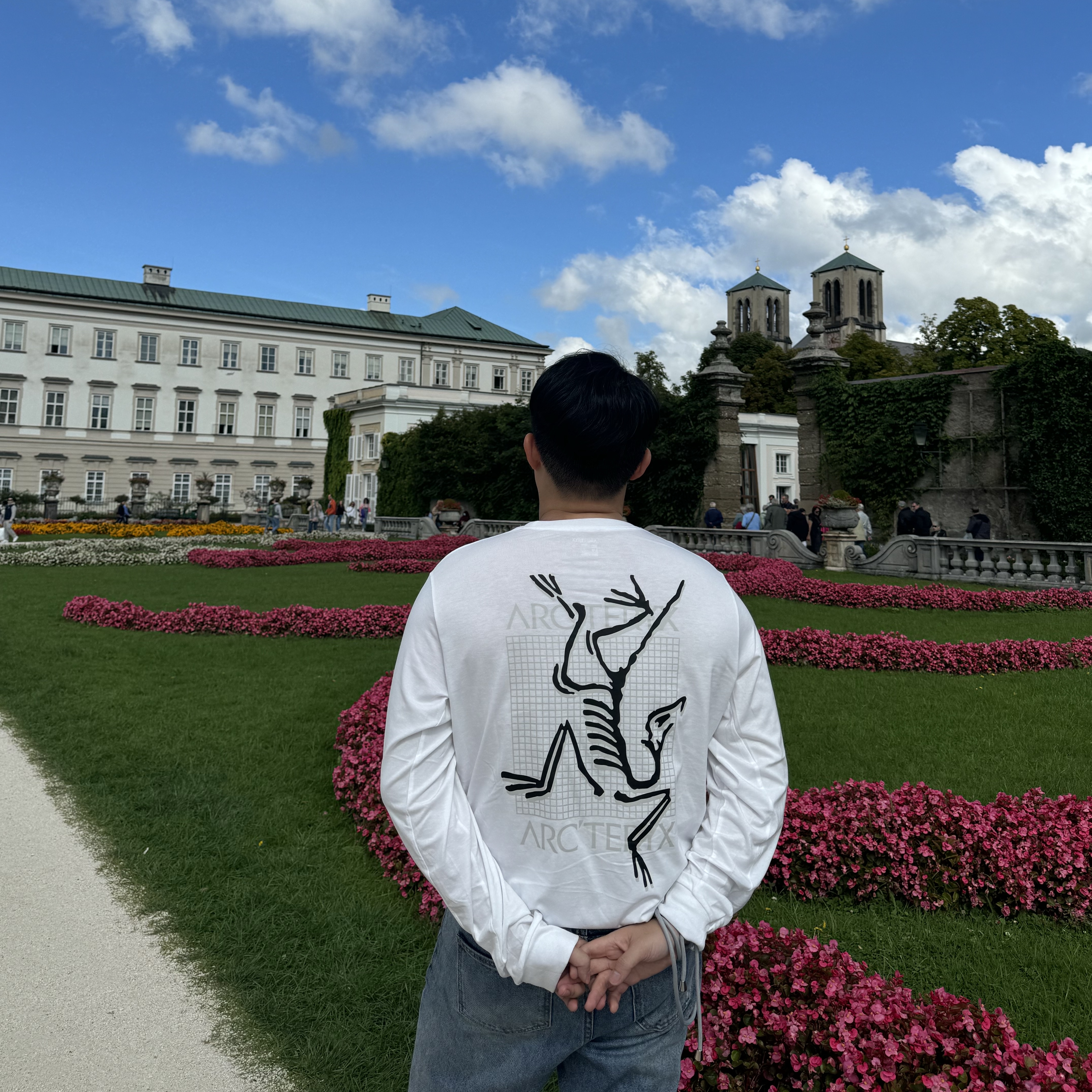 Arc'teryx Arc'Multi Bird Logo LS T-Shirt White Light 착용 스타일 - 3