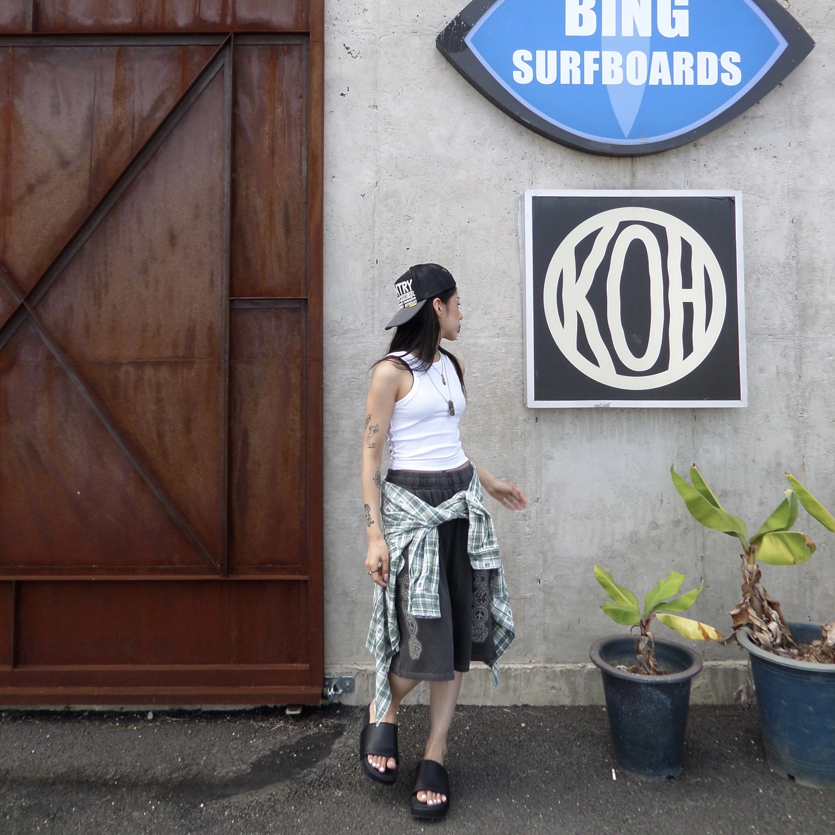 Kapital Kountry Pearl Clutcher Truck Cap Black Grey, Hysteric Glamour Guitar Girl Ball Chain Necklace Silver 착용 스타일 - 2