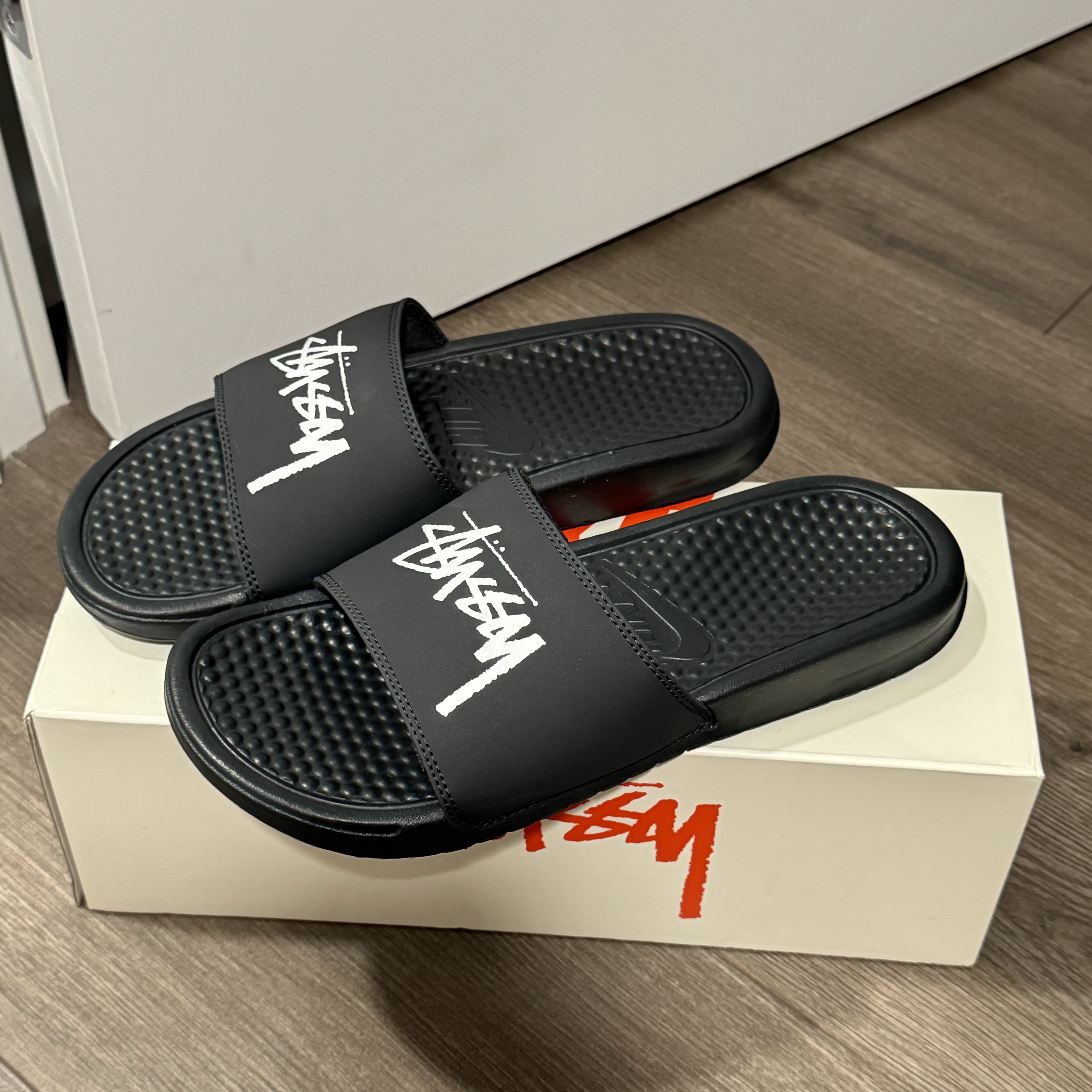 Nike x Stussy Benassi Slide Off Noir 착용 스타일