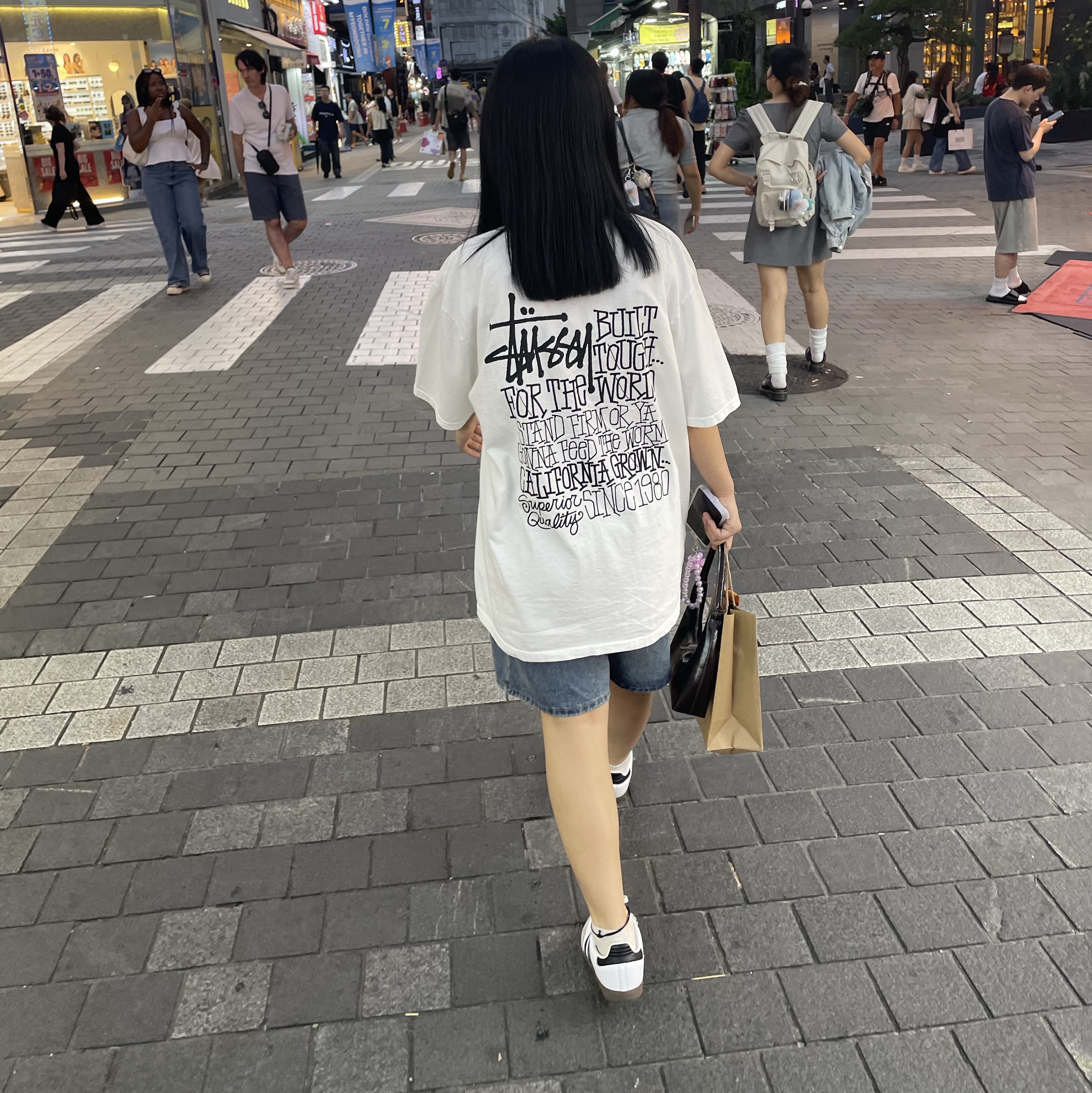 Stussy California Grown Pigment Dyed T-Shirt Natural, Adidas Samba OG Cloud White 착용 스타일