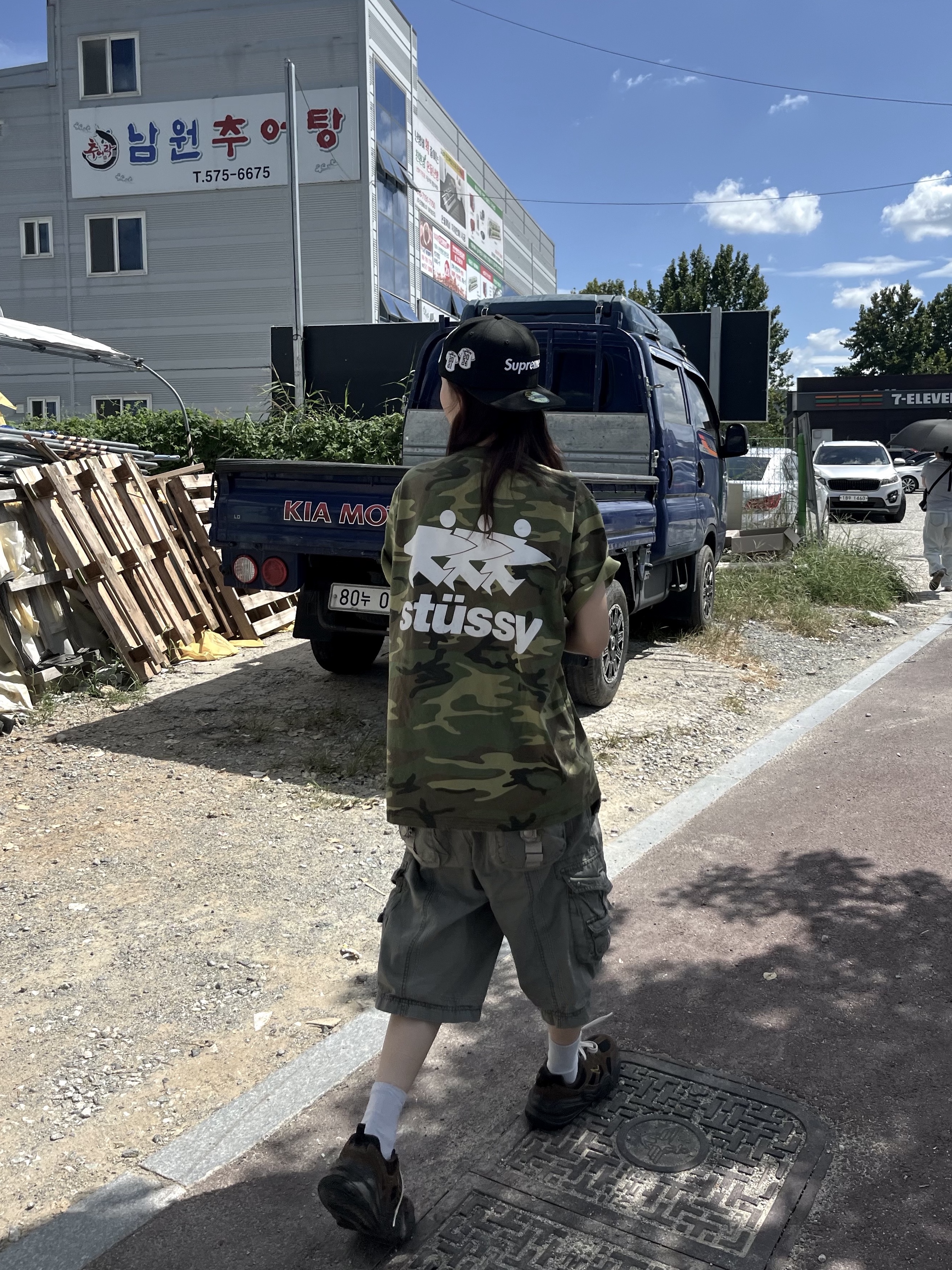 Supreme x New Era Jerseys Box Logo Black - 24FW, Stussy Surfwalk T-Shirt Camo 착용 스타일