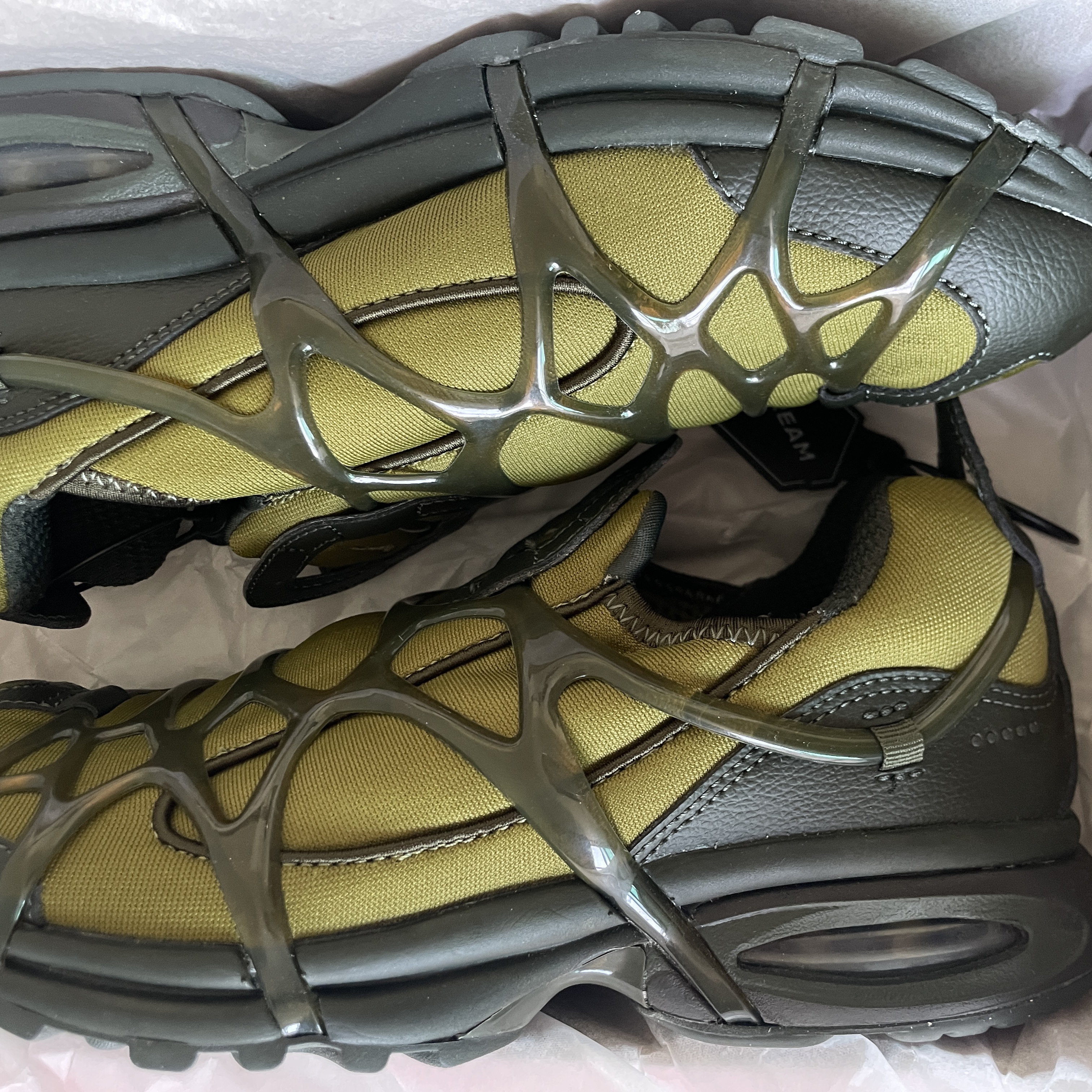 Nike Air Kukini Pilgrim Sequoia 착용 스타일