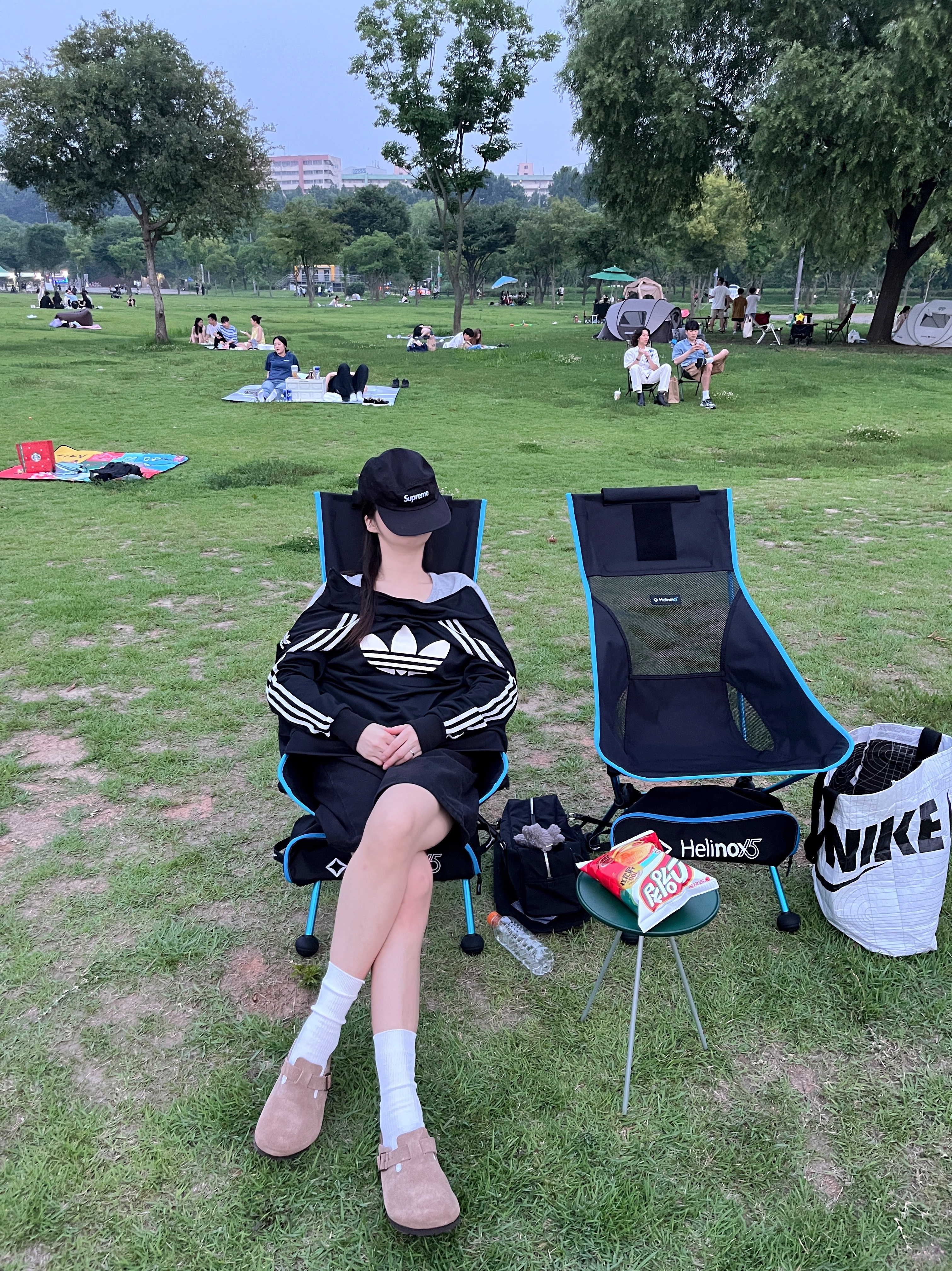 Birkenstock Boston Soft Footbed Taupe - Regular, (W) Adidas Adicolor Classic Firebird Track Top Black - KR Sizing 착용 스타일