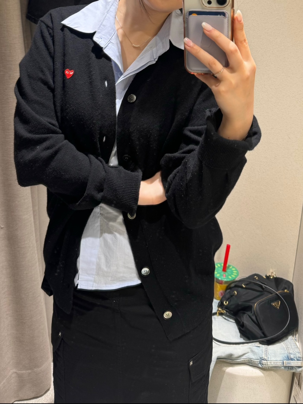 Play Comme des Garcons Little Red Heart Cotton Cardigan Navy, (W) Play Comme des Garcons Mini Red Heart Knit Cardigan Black 착용 스타일