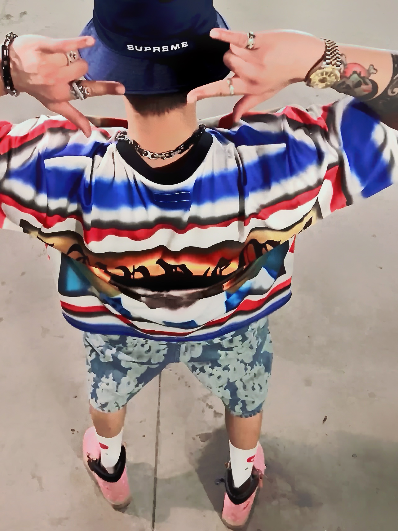 Supreme x Nike Dazzle Crusher Navy - 24SS, Supreme Maradona Soccer Jersey Multicolor - 24SS 착용 스타일 - 4