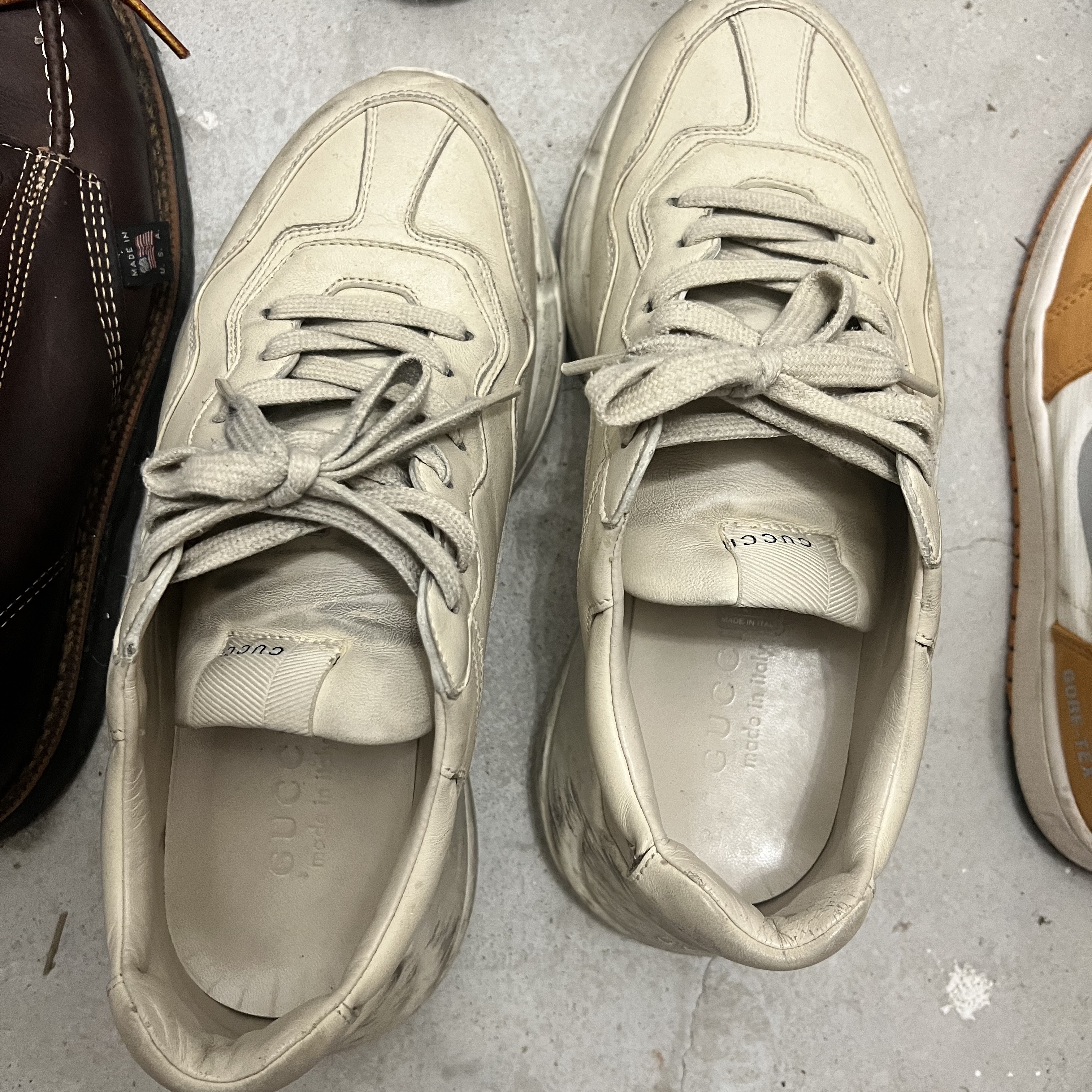 Gucci Rhyton Leather Sneakers Distressed Ivory 착용 스타일