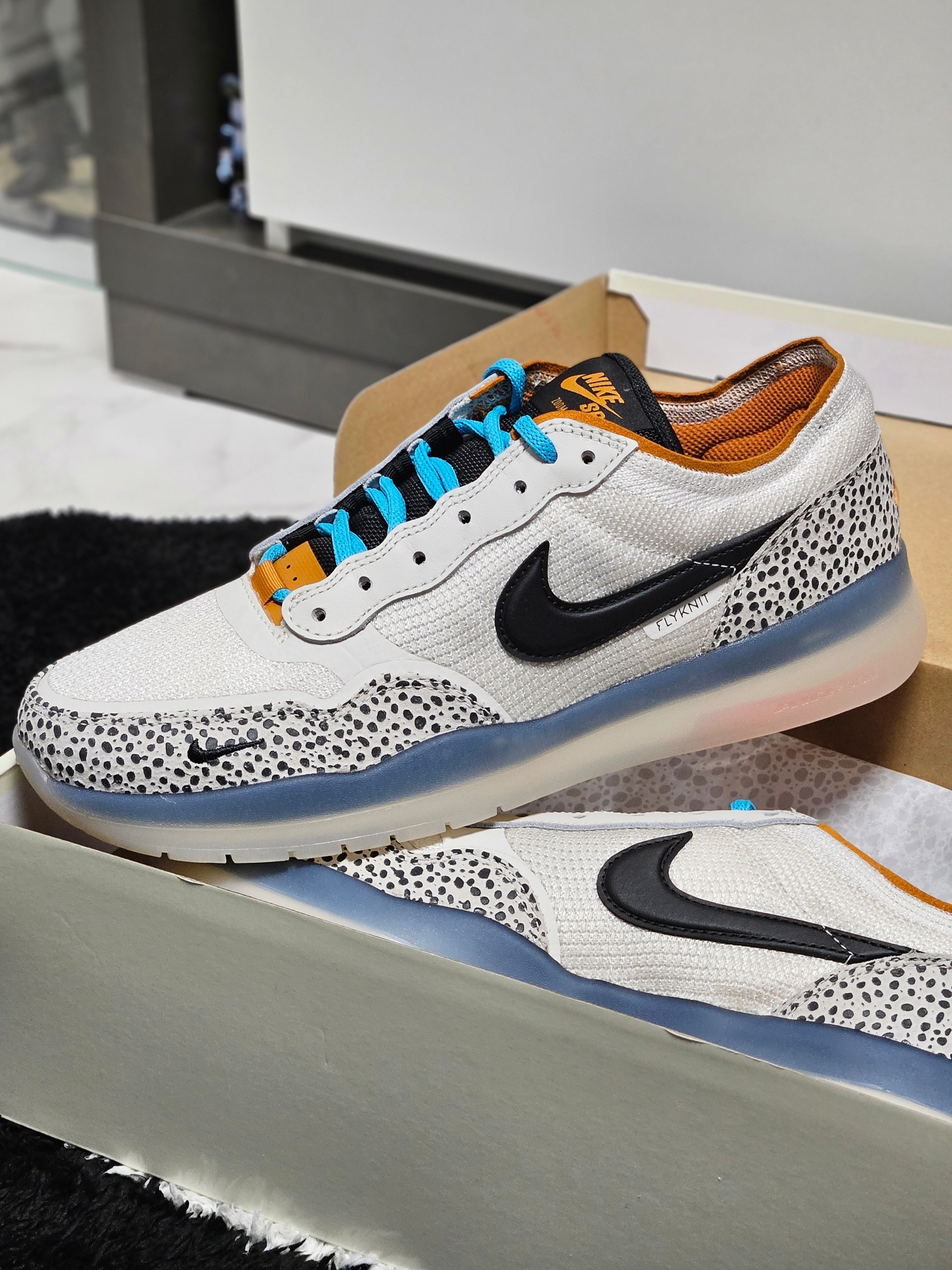 Nike SB PS8 Phantom and Black 착용 스타일 - 4