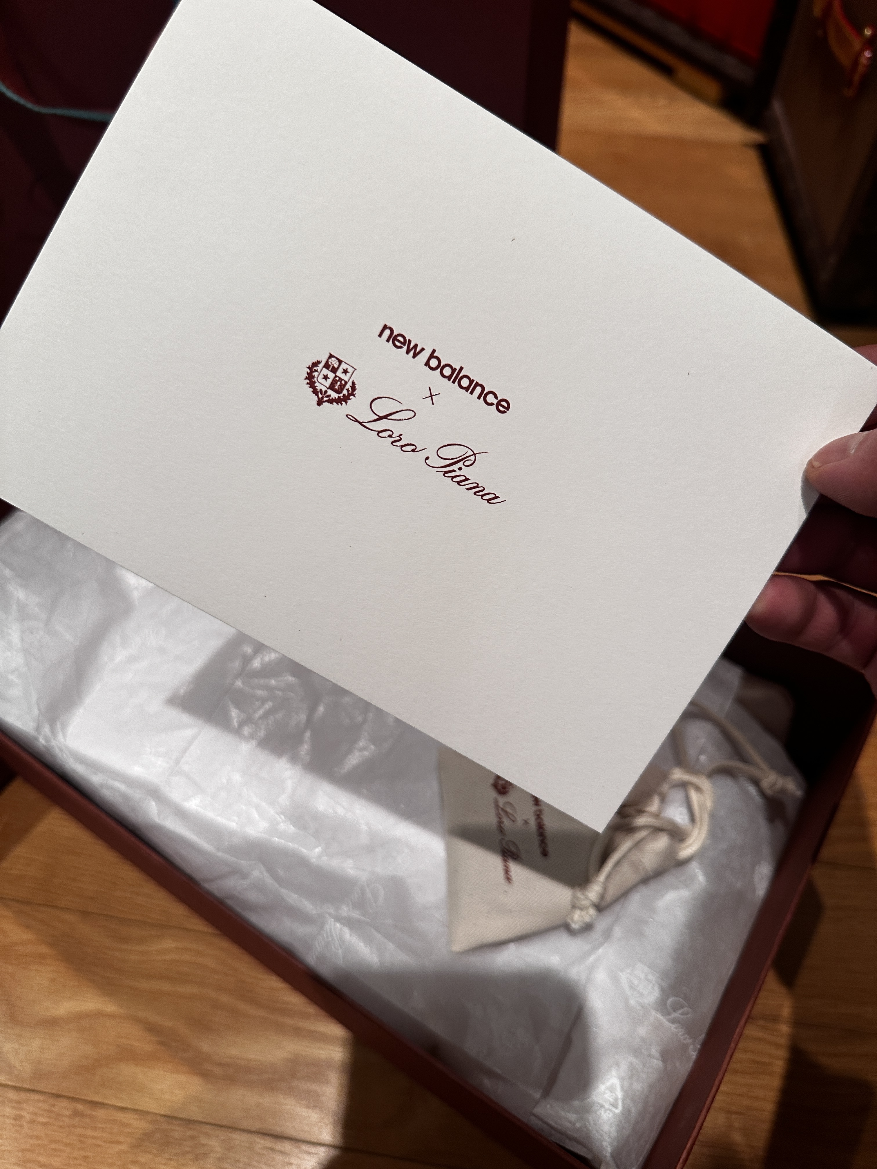 New Balance x Loro Piana 990v6 Made in USA Cream 착용 스타일 - 5