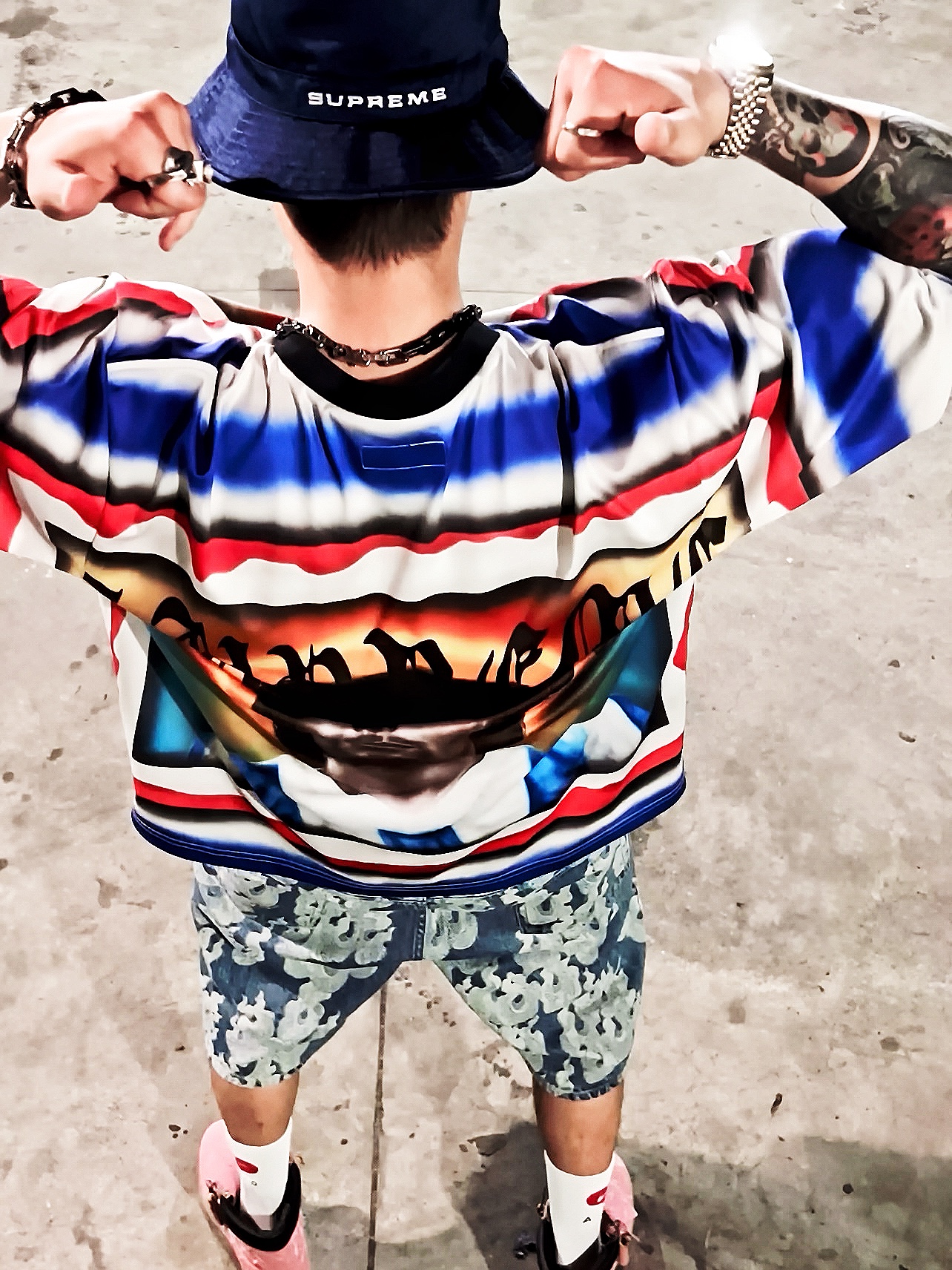 Supreme x Nike Dazzle Crusher Navy - 24SS, Supreme Maradona Soccer Jersey Multicolor - 24SS 착용 스타일 - 5