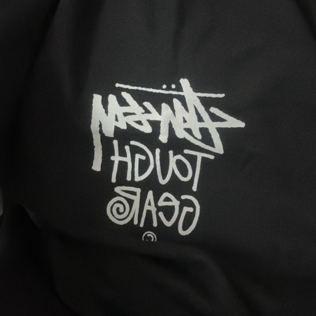 Stussy Tough Gear T-Shirt Black 착용 스타일 - 3