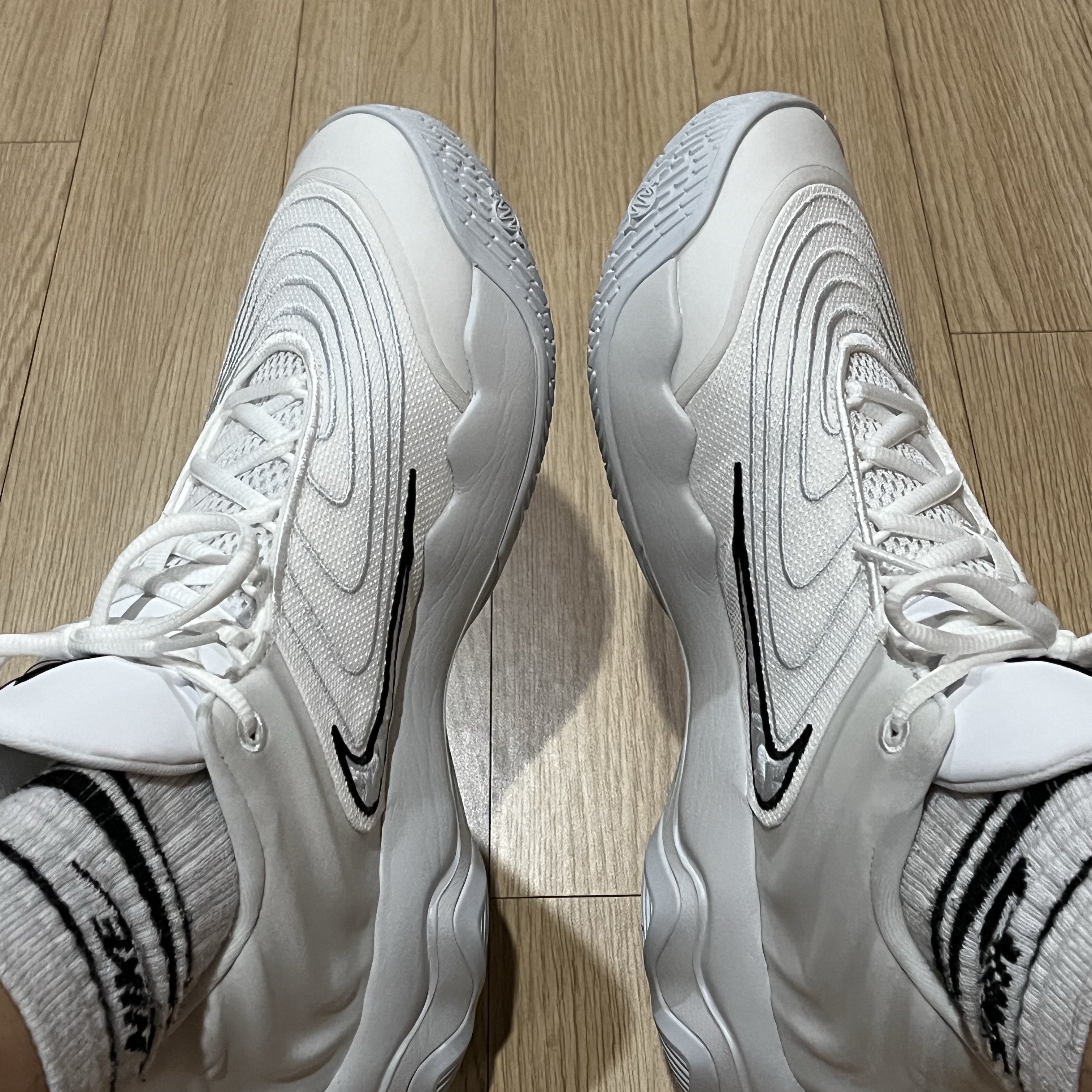 Nike Giannis Immortality 4 EP White 착용 스타일 - 3