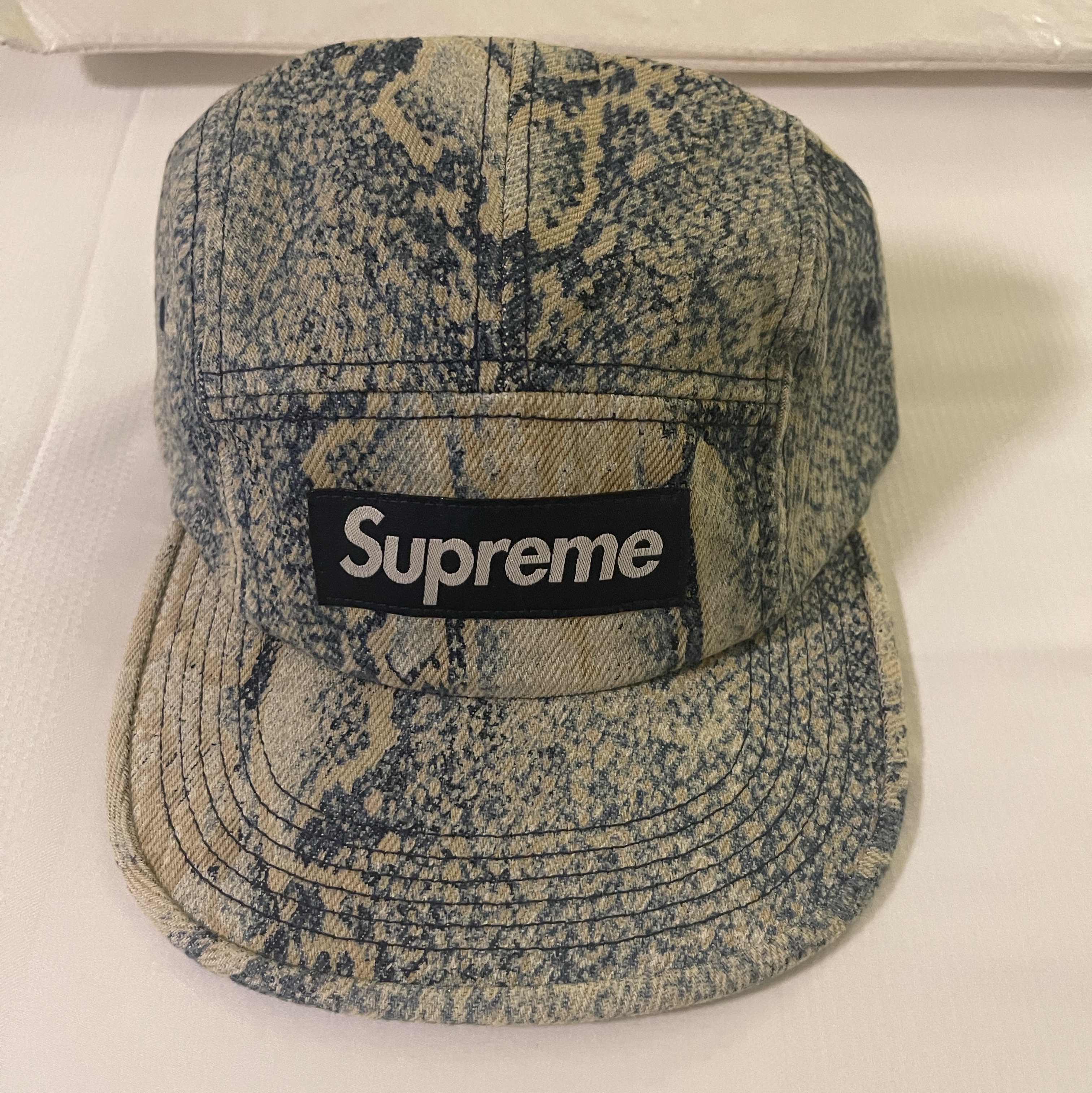 Supreme Denim Camp Cap Snake - 24FW 착용 스타일