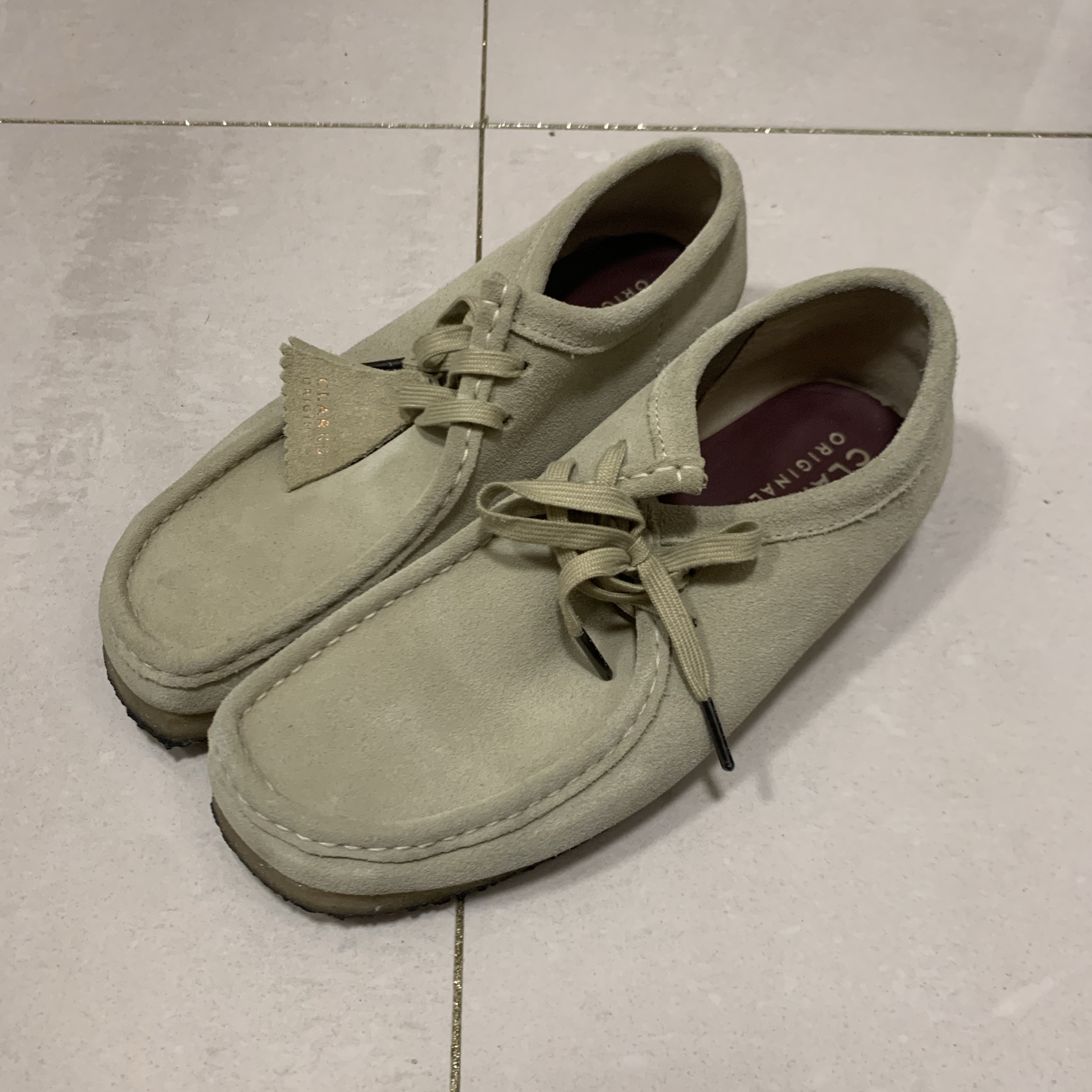 Clarks Wallabee Maple Suede 착용 스타일