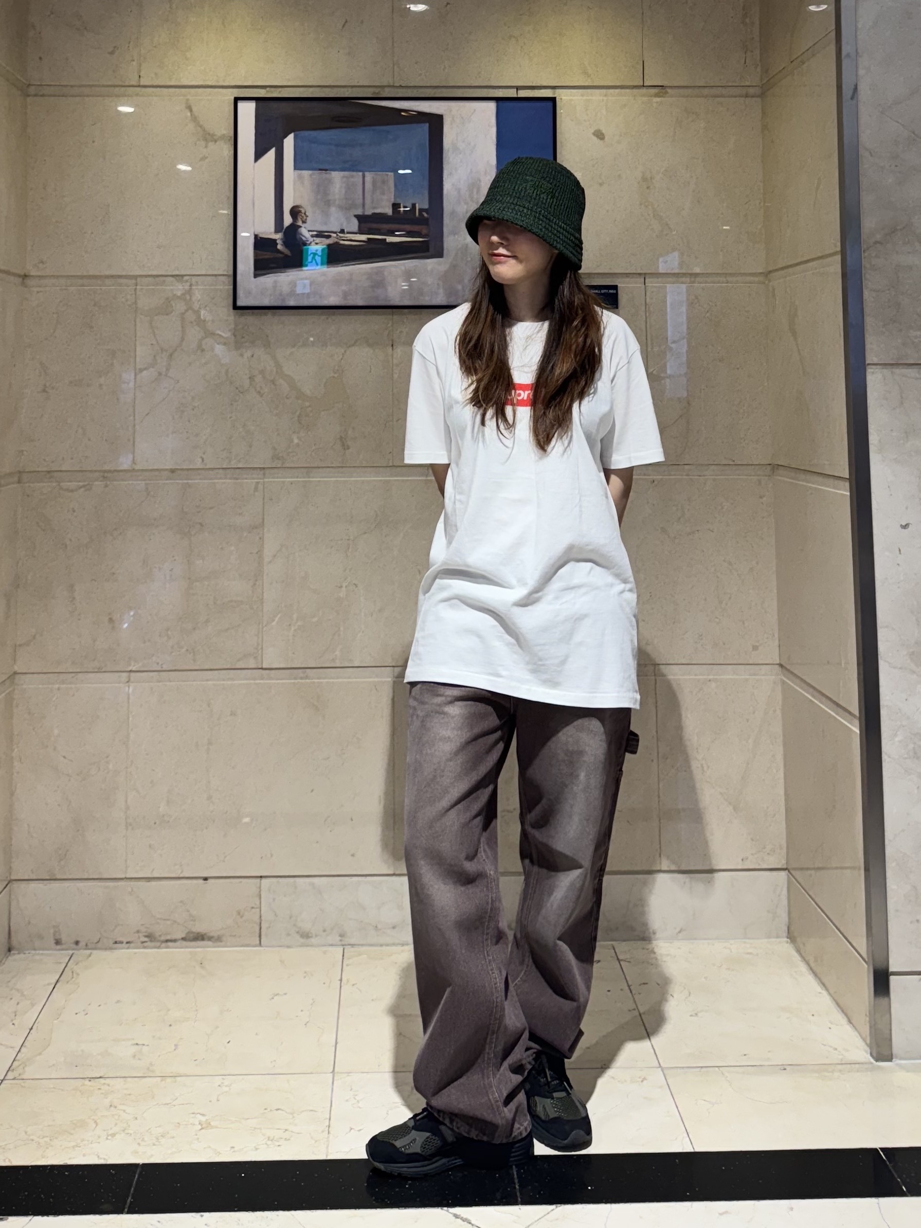 Supreme West Hollywood Box Logo T-Shirt White - 23SS, QT8 GARMENTS TL Denim Carpenter Pant Brown 착용 스타일