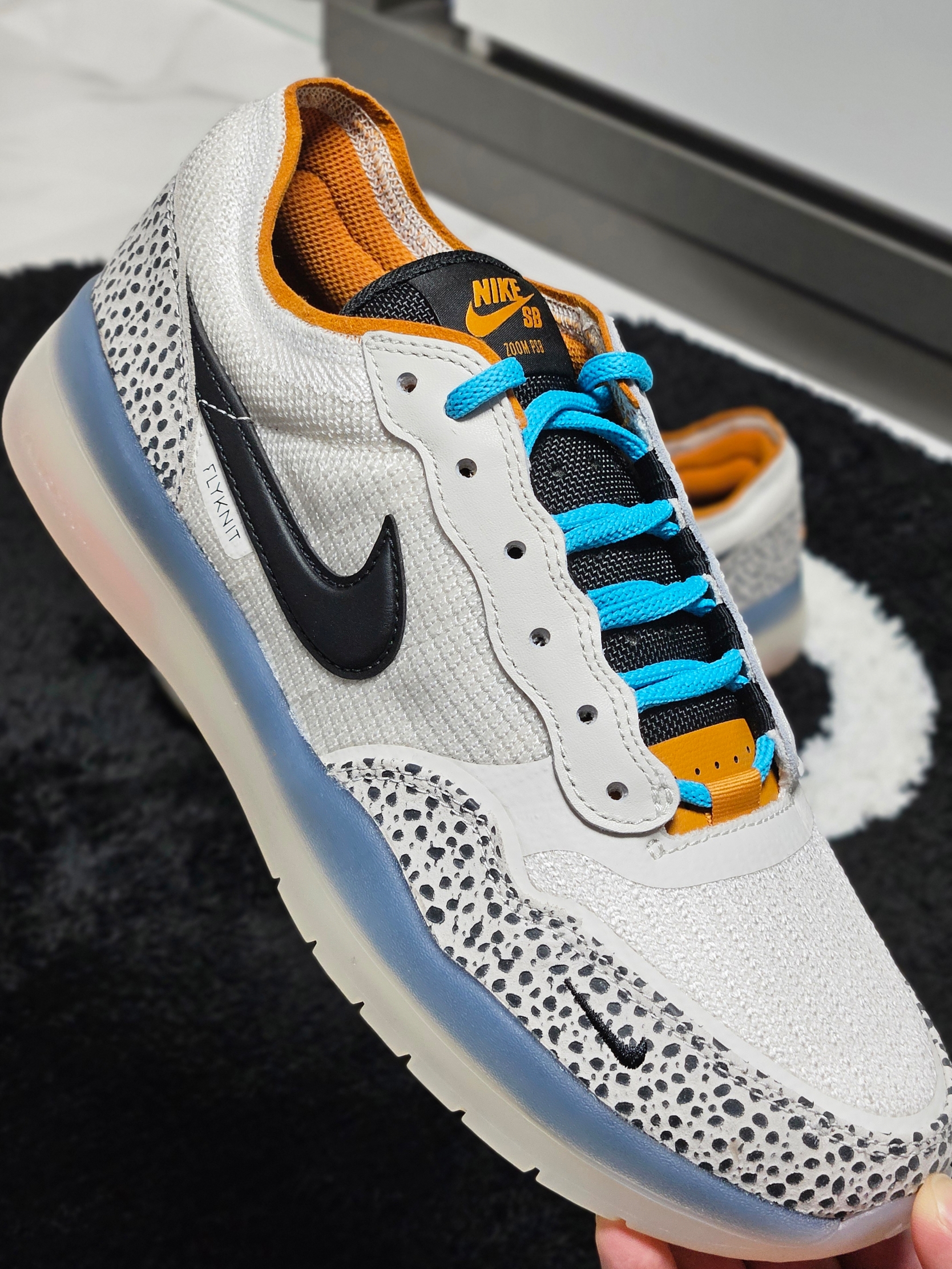 Nike SB PS8 Phantom and Black 착용 스타일 - 3
