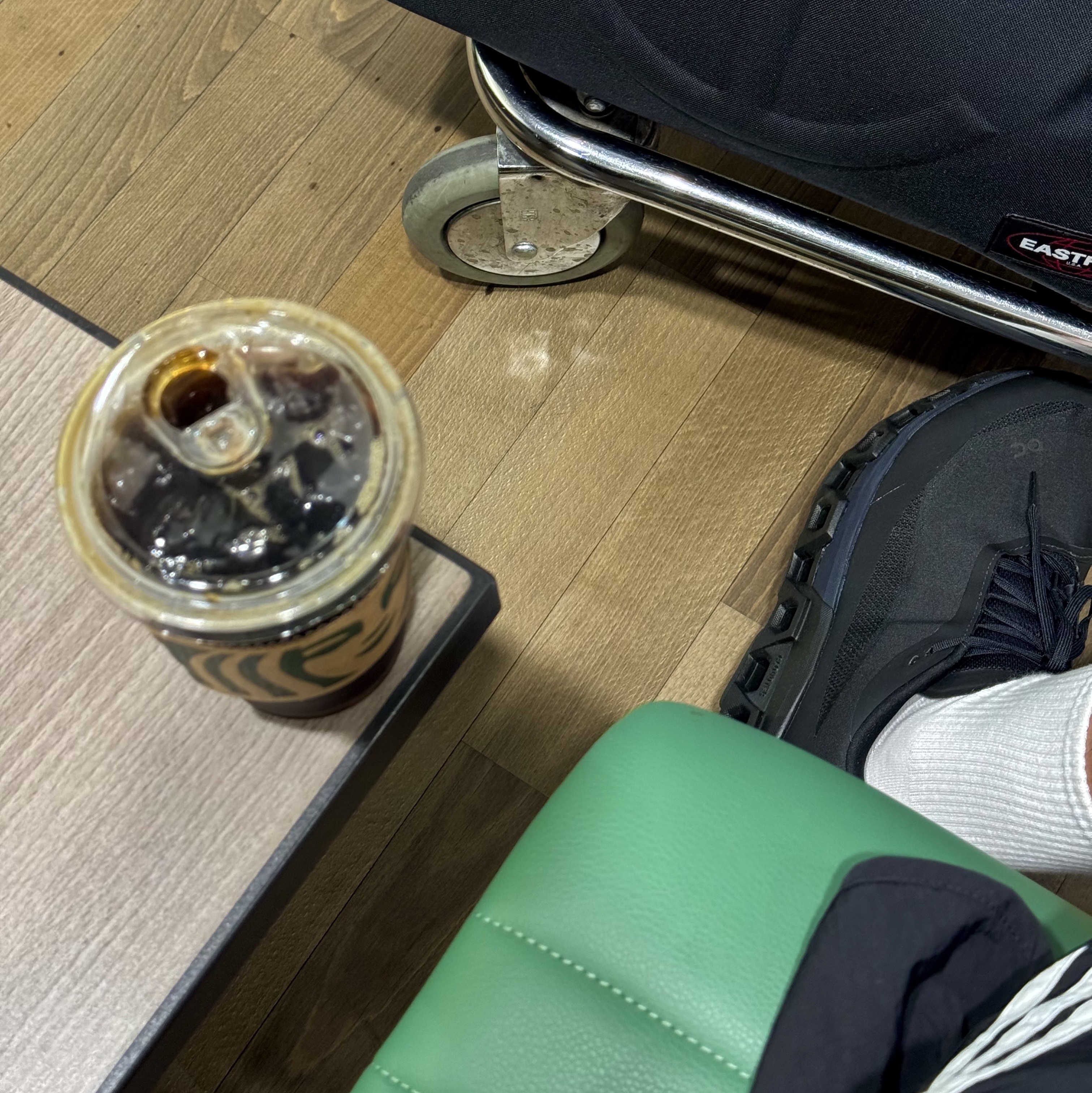 On Running x Post Archive Faction (Paf) Cloudmonster 2 Black Magnet, Adidas Adicolor Classic Sprinter Shorts Black - US Sizing 착용 스타일 - 1