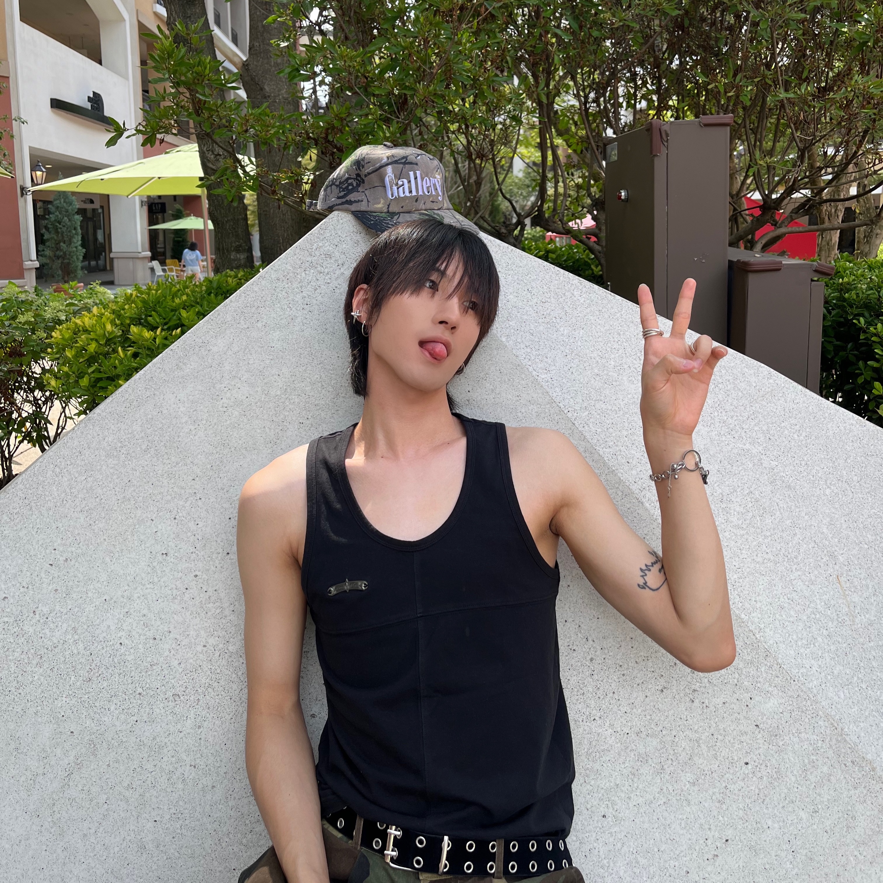 Adidas Yeezy 500 Utility Black 2018/2020 착용 스타일 - 4