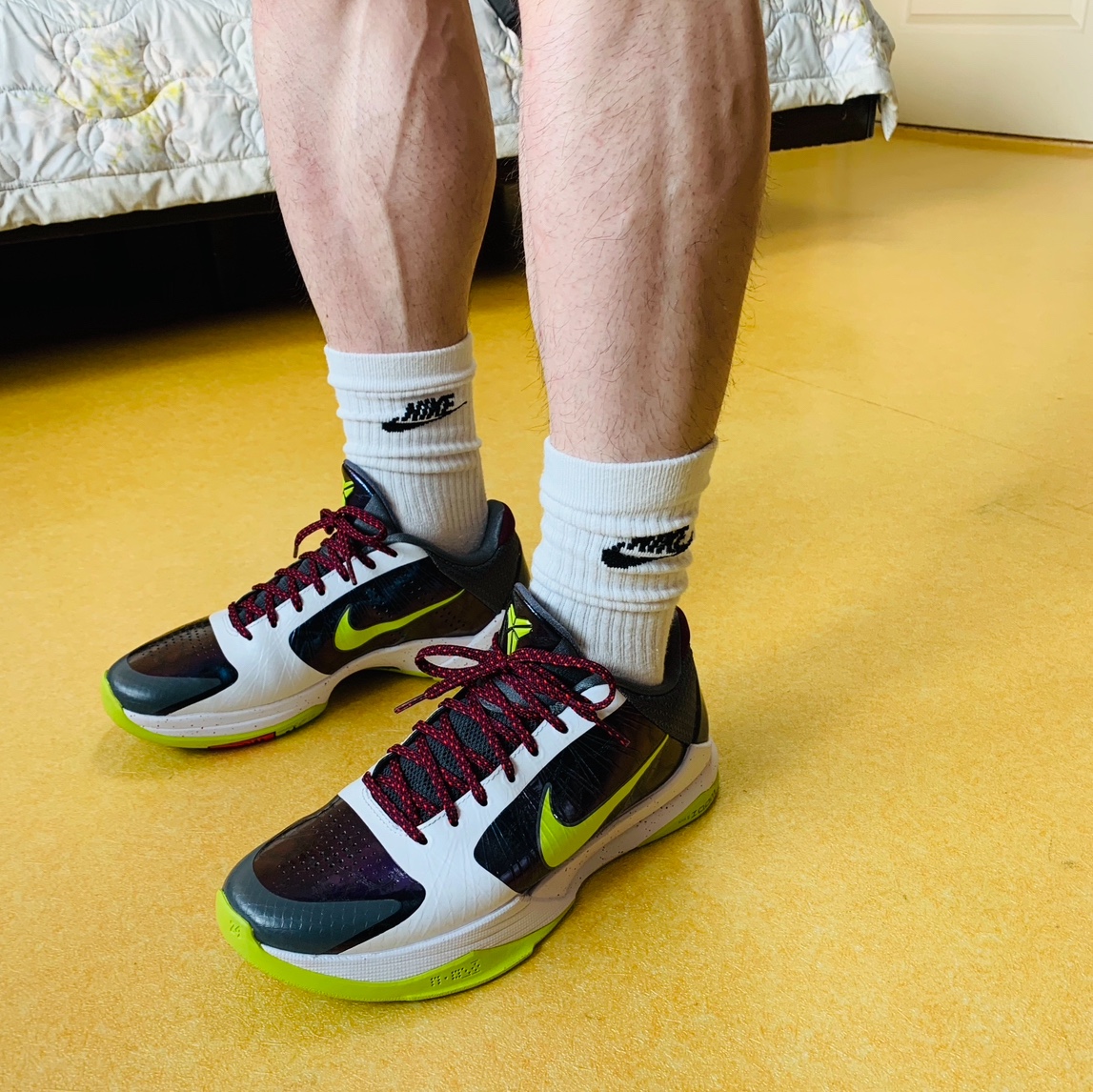 Nike Kobe 5 Protro Chaos 착용 스타일