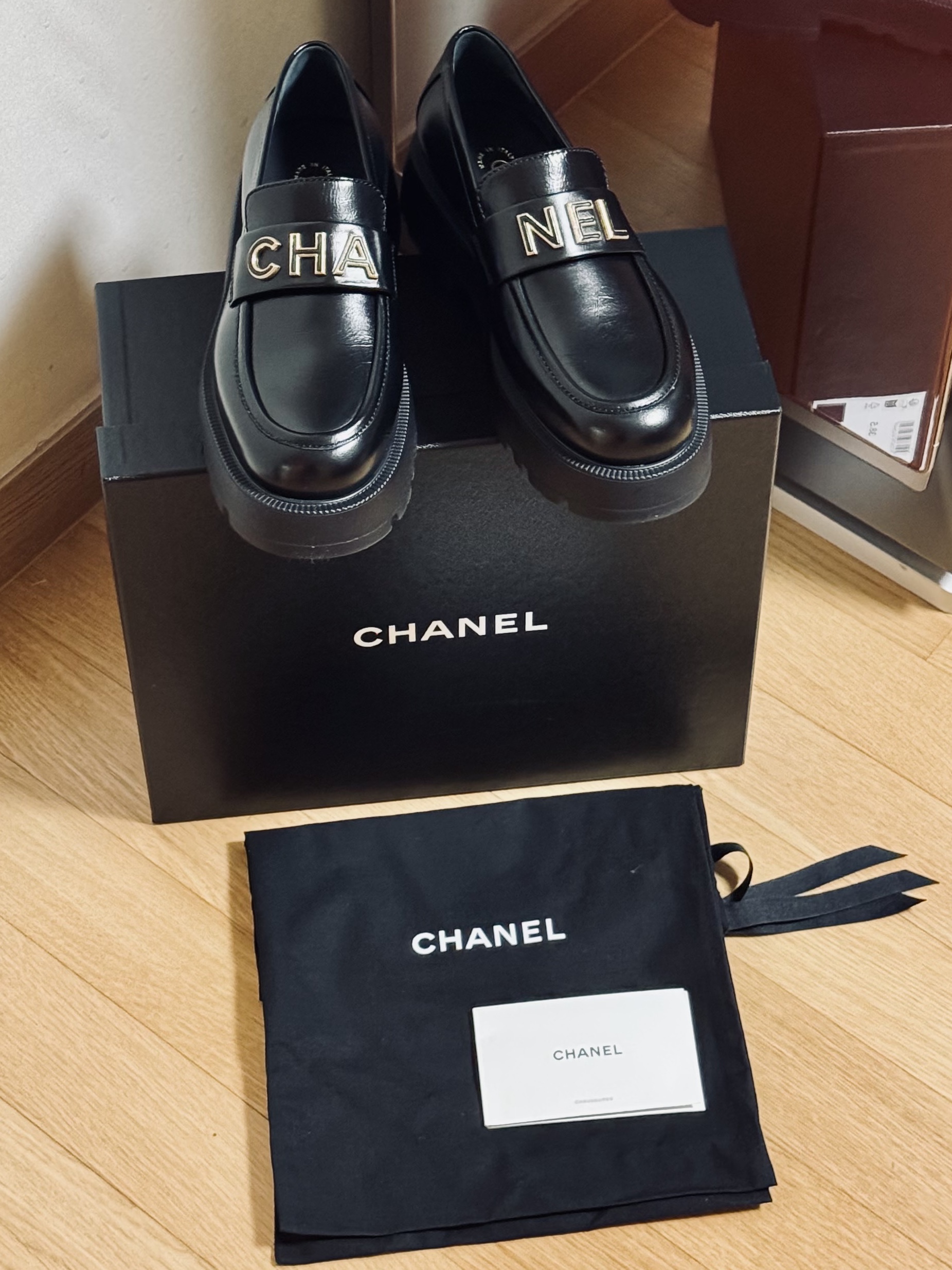(W) Chanel Boots Caoutchouc & Black 착용 스타일
