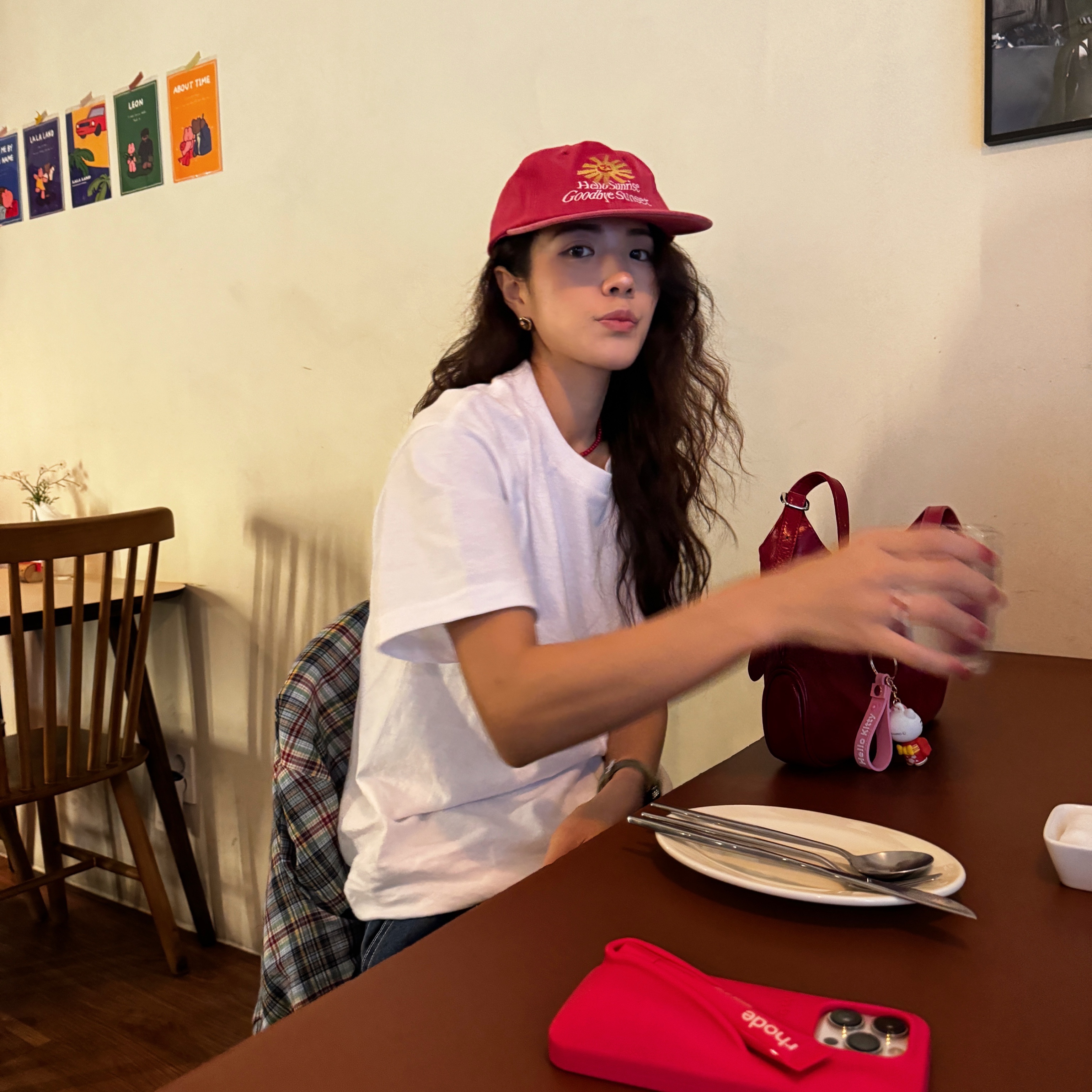 Hello Sunrise Washed Two Tone Logo 6Panel Cap Vintage Red, Hello Sunrise Washed OG Logo 6panel Cap_Burnt Orange 착용 스타일 - 4