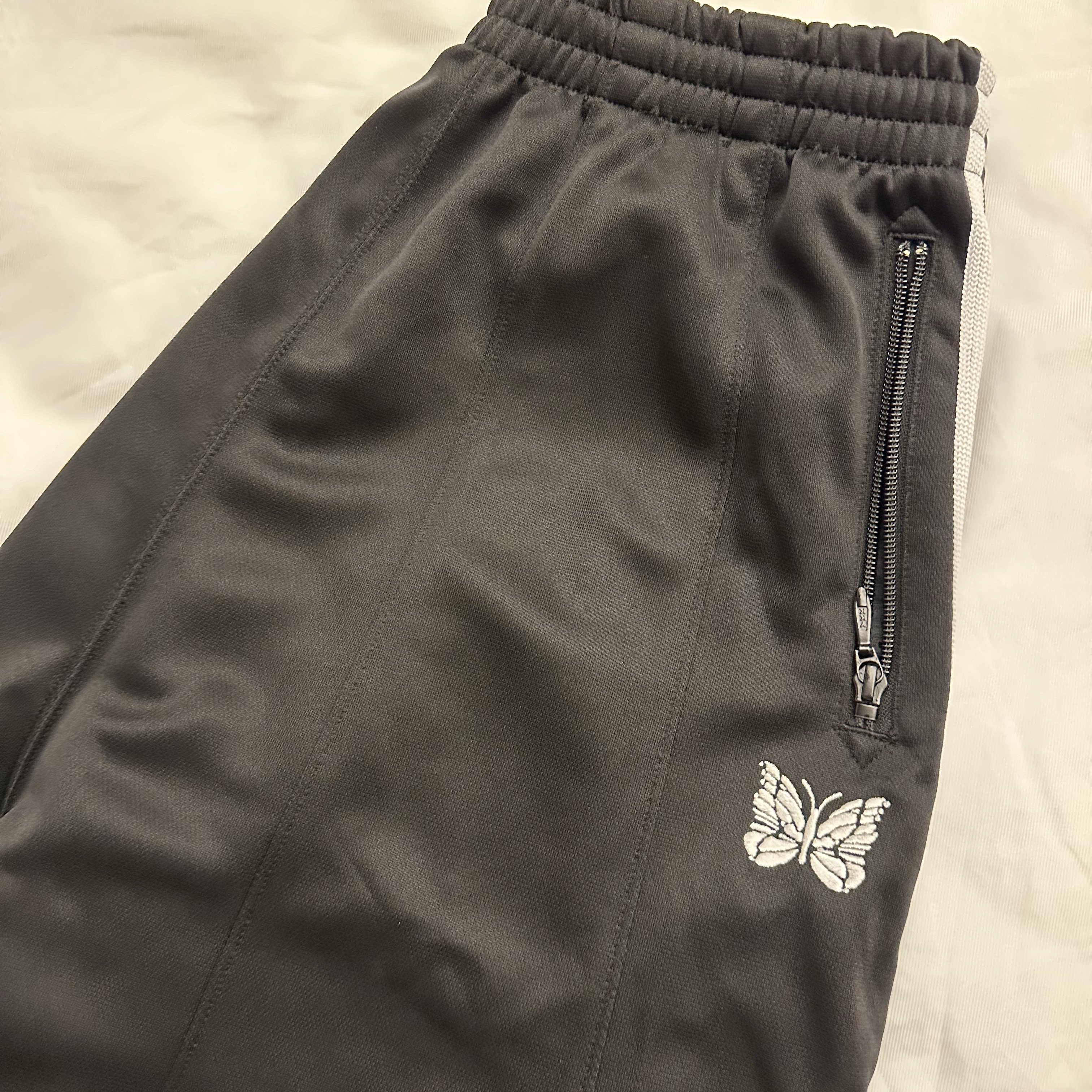 Needles H.D. Track Pants Poly Smooth Black White 착용 스타일