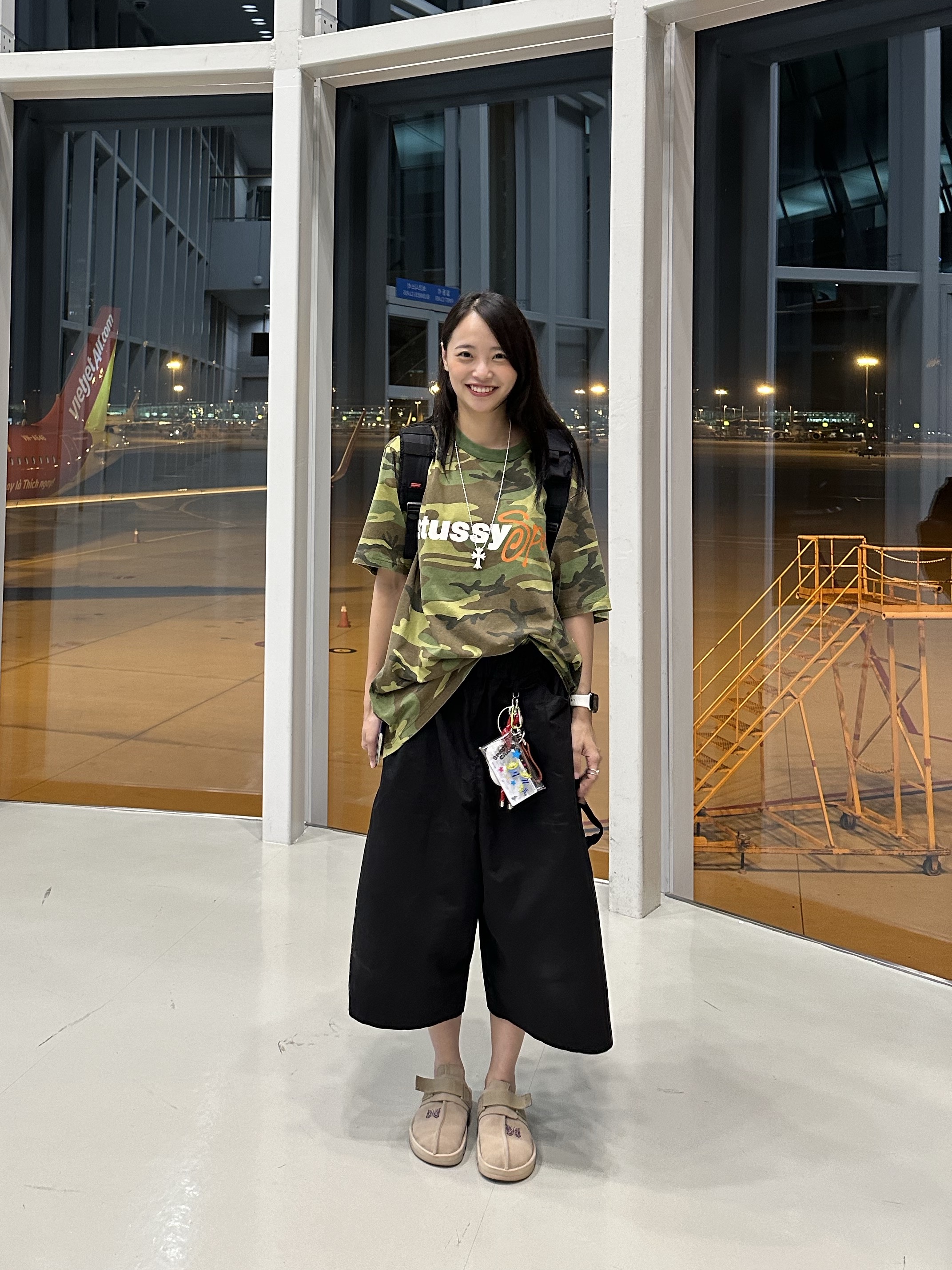 Stussy Sport Script T-Shirt Camo, Reebok x Needles Beatnik Beige 착용 스타일 - 1