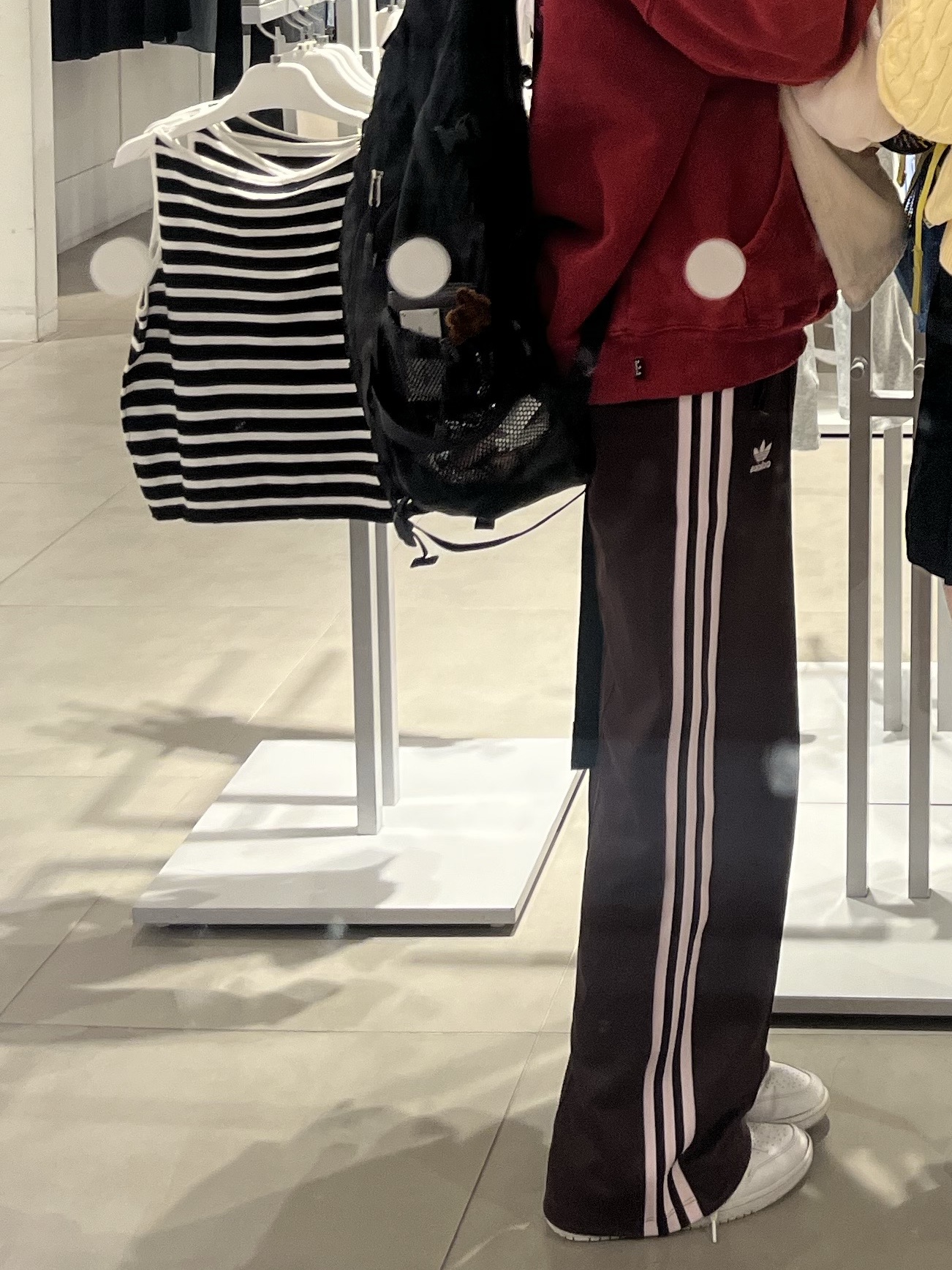 (W) Adidas Originals Beckenbauer Track Pants Shadow Brown - KR Sizing 착용 스타일