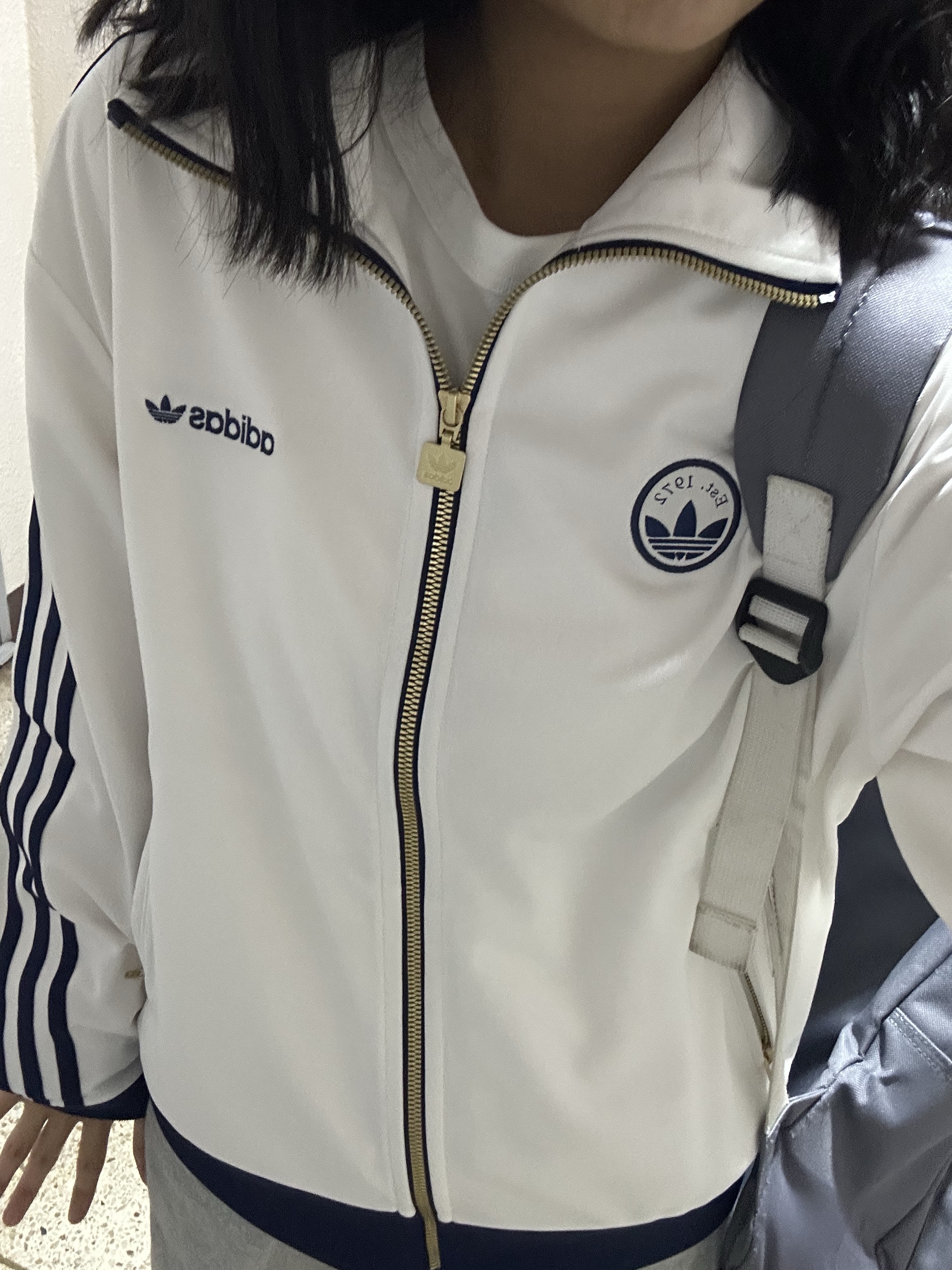 (W) Adidas Firebird Badge Track Top Cloud White - KR Sizing 착용 스타일