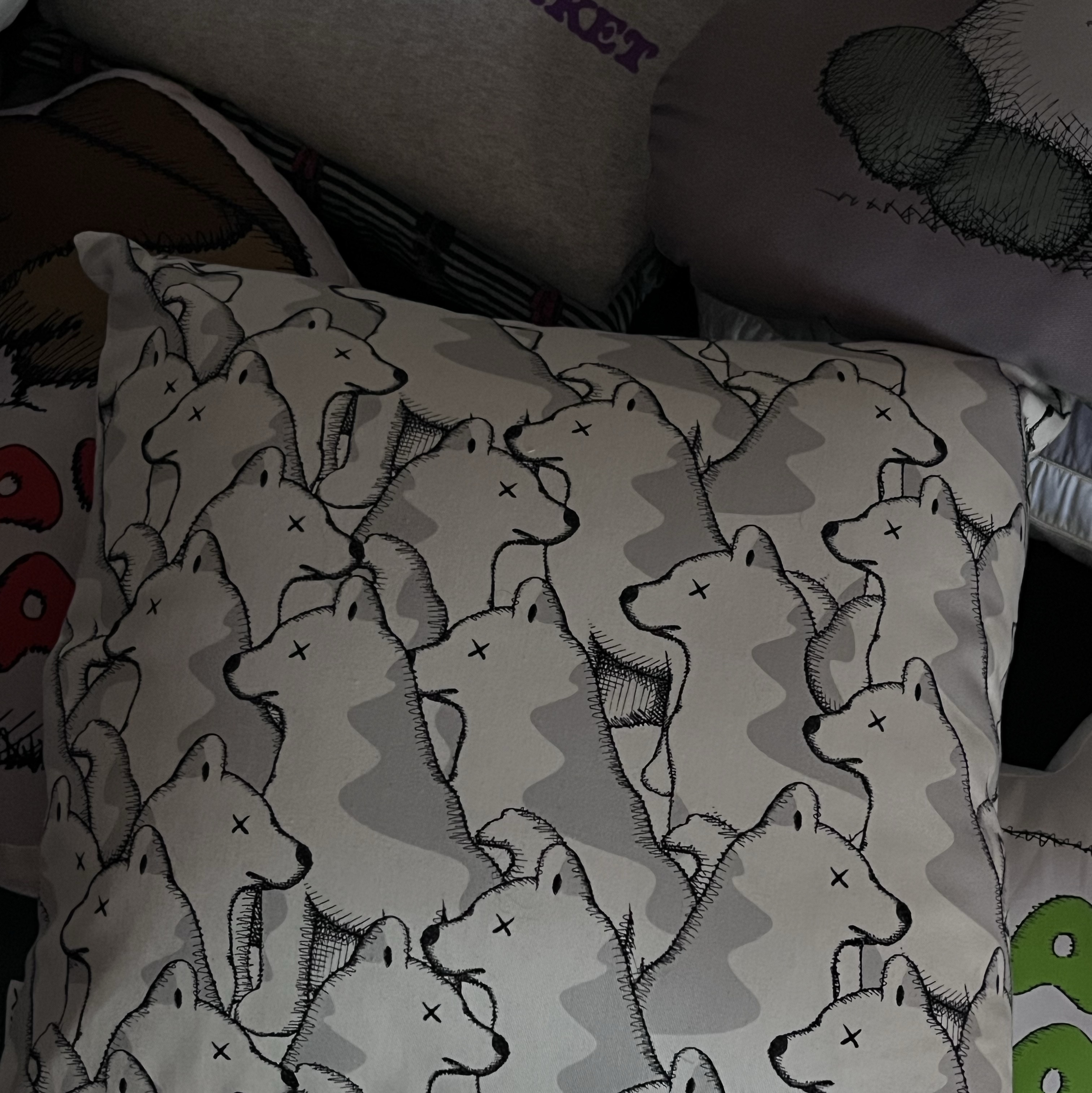 휴먼 메이드 x 카우스 쿠션 화이트 - 서울 스토어 한정 | Human Made