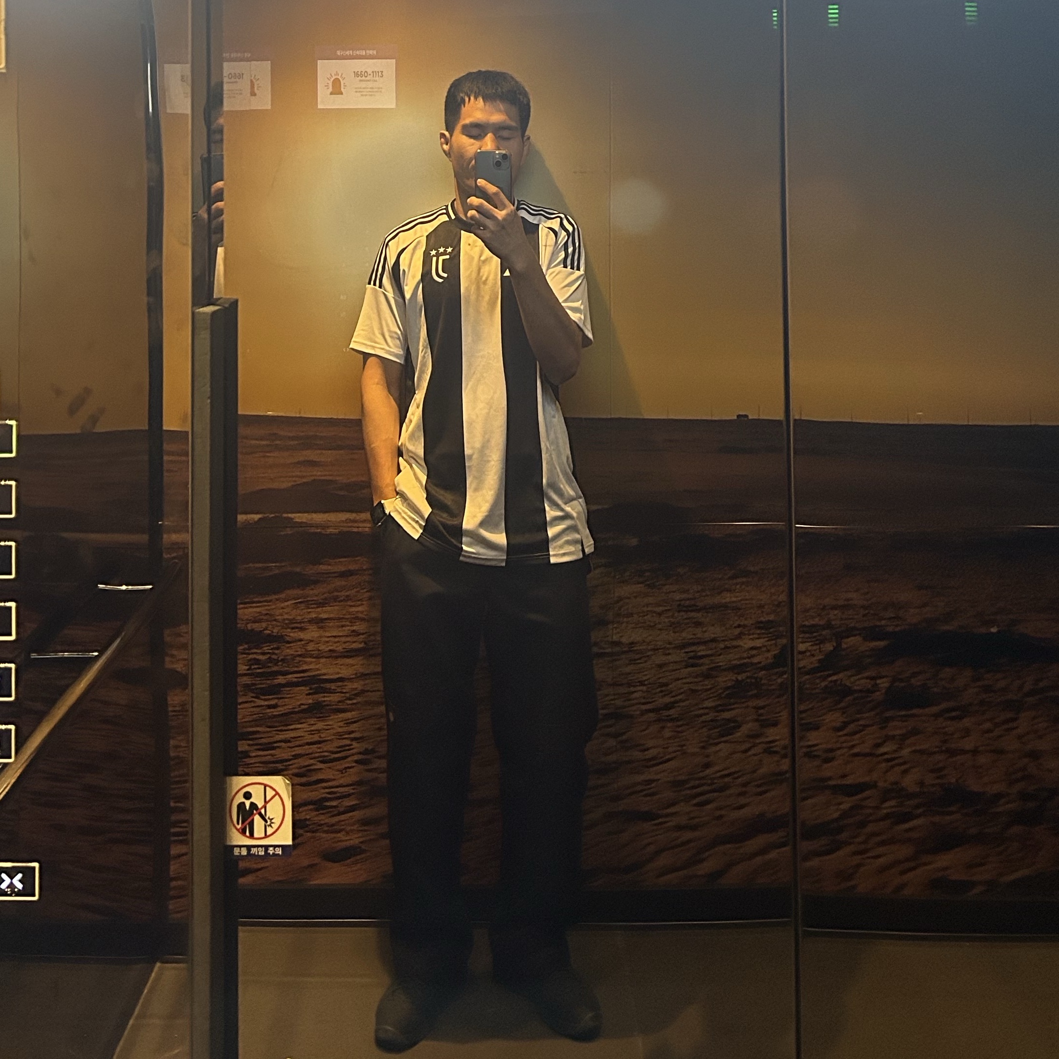Adidas Juventus 2024/25 Home Jersey White Black - KR Sizing (Non Marking Ver.) 착용 스타일