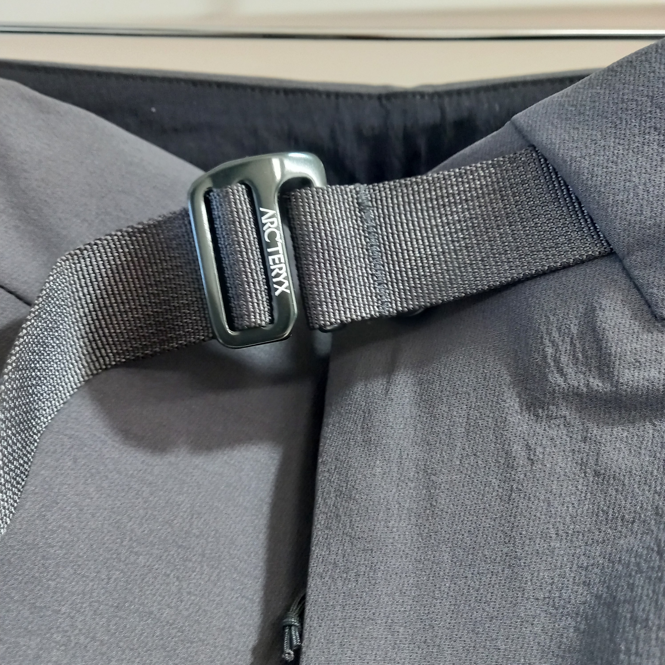Arc'teryx Gamma AR Pants Graphite 착용 스타일 - 7