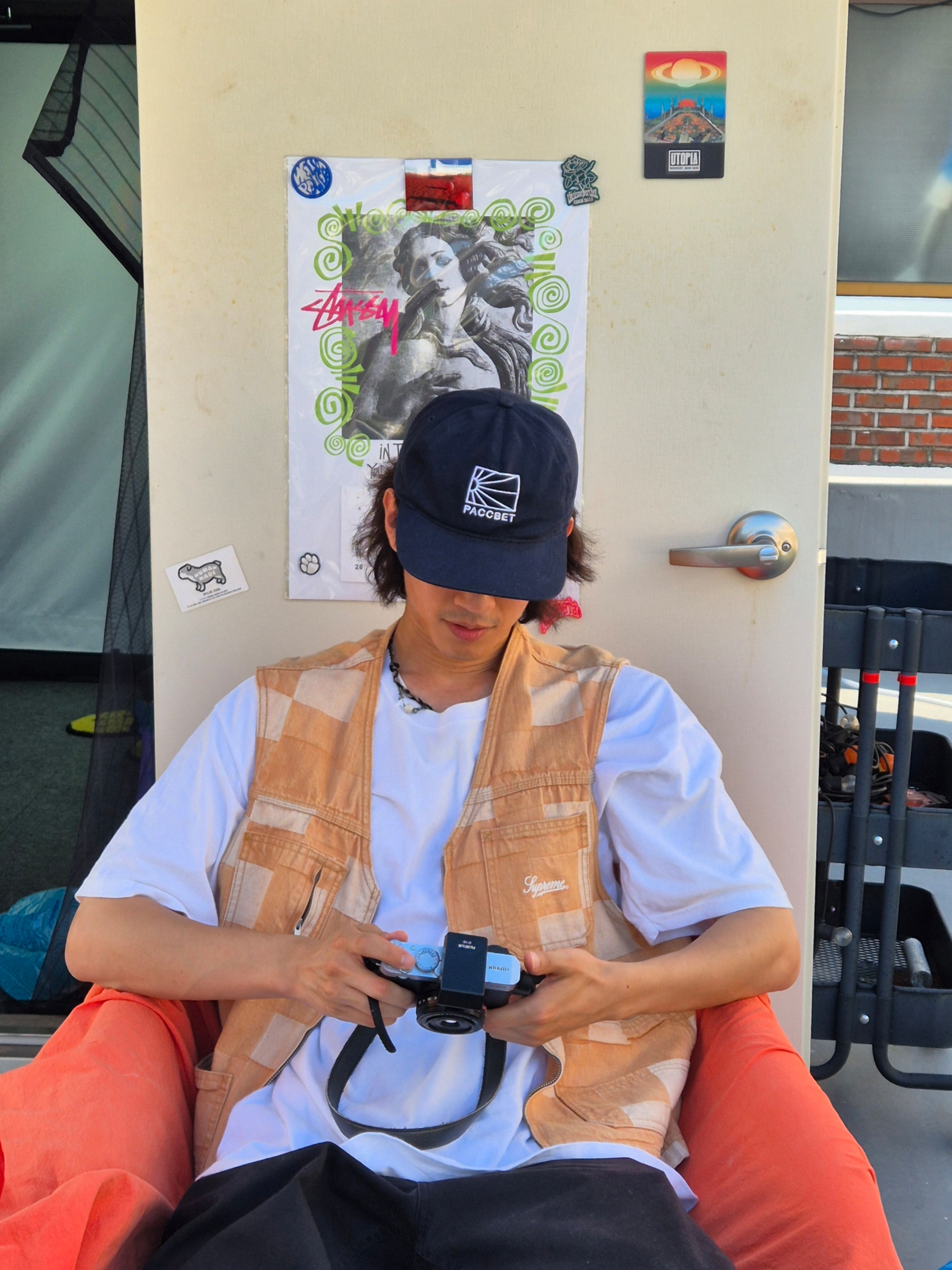 Stussy 8 Ball T-Shirt White 착용 스타일
