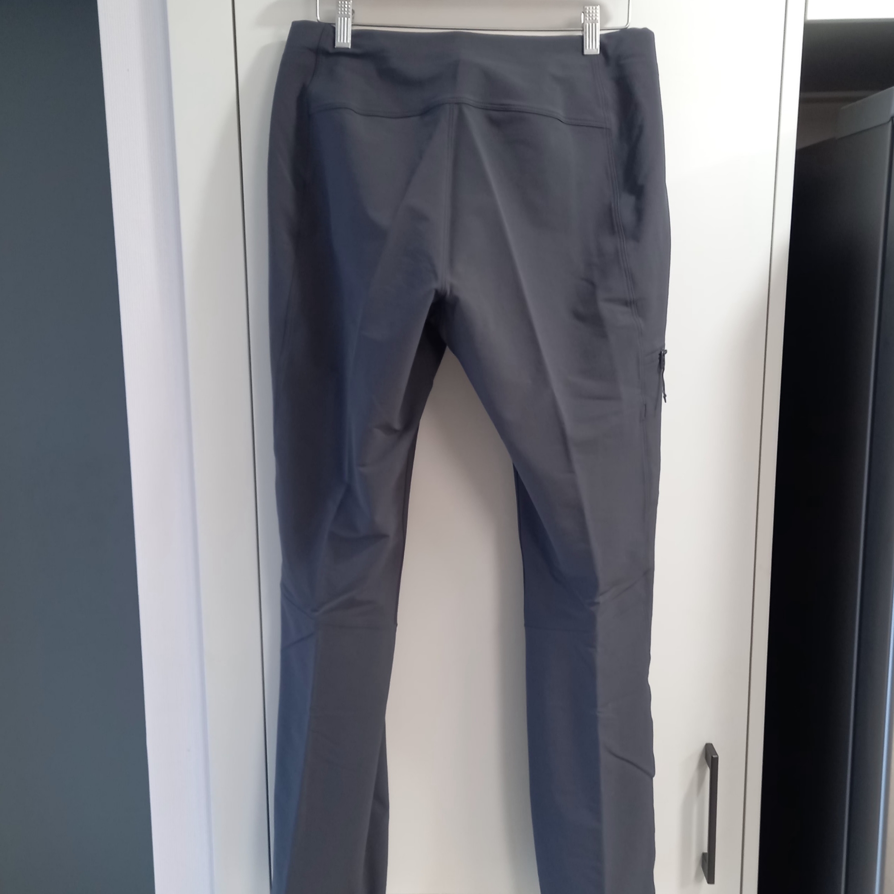 Arc'teryx Gamma AR Pants Graphite 착용 스타일 - 3