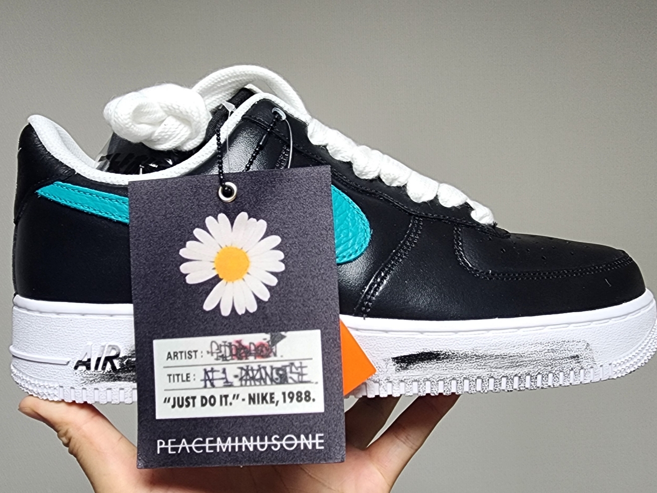 Nike x Peaceminusone Air Force 1 Low Para-Noise 3.0 Black and Multicolor 착용 스타일