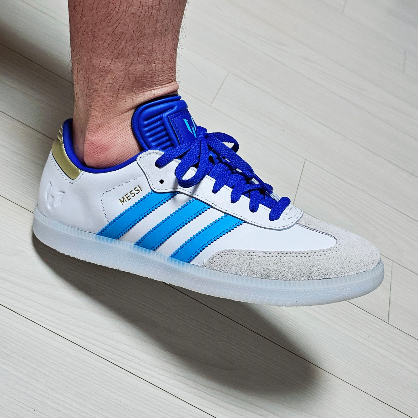 Adidas x Lionel Messi Samba Cloud White Lucid Blue 착용 스타일