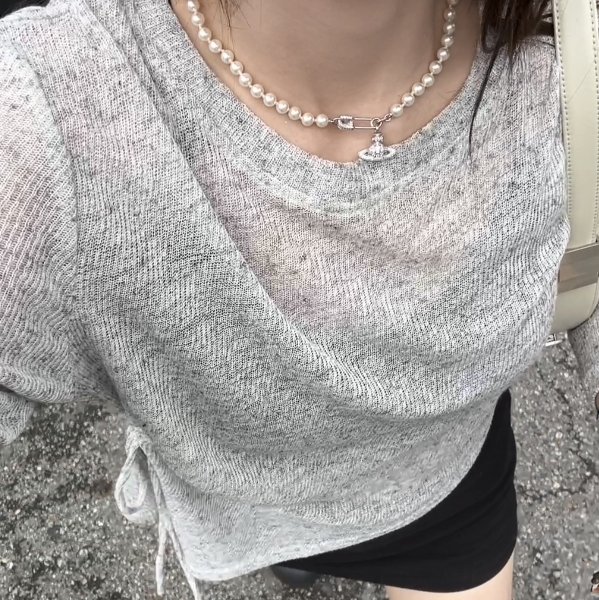 Vivienne Westwood Lucrece Pearl Necklace Silver 착용 스타일