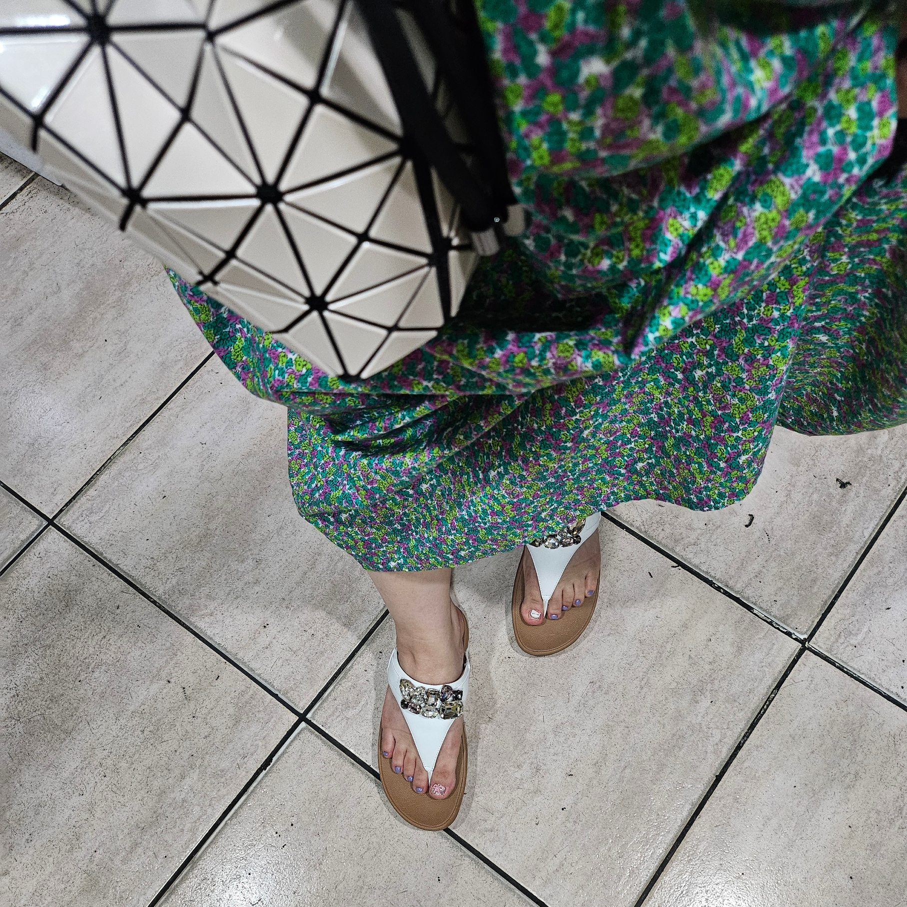 Bao Bao Issey Miyake Wring Bag Beige 착용 스타일