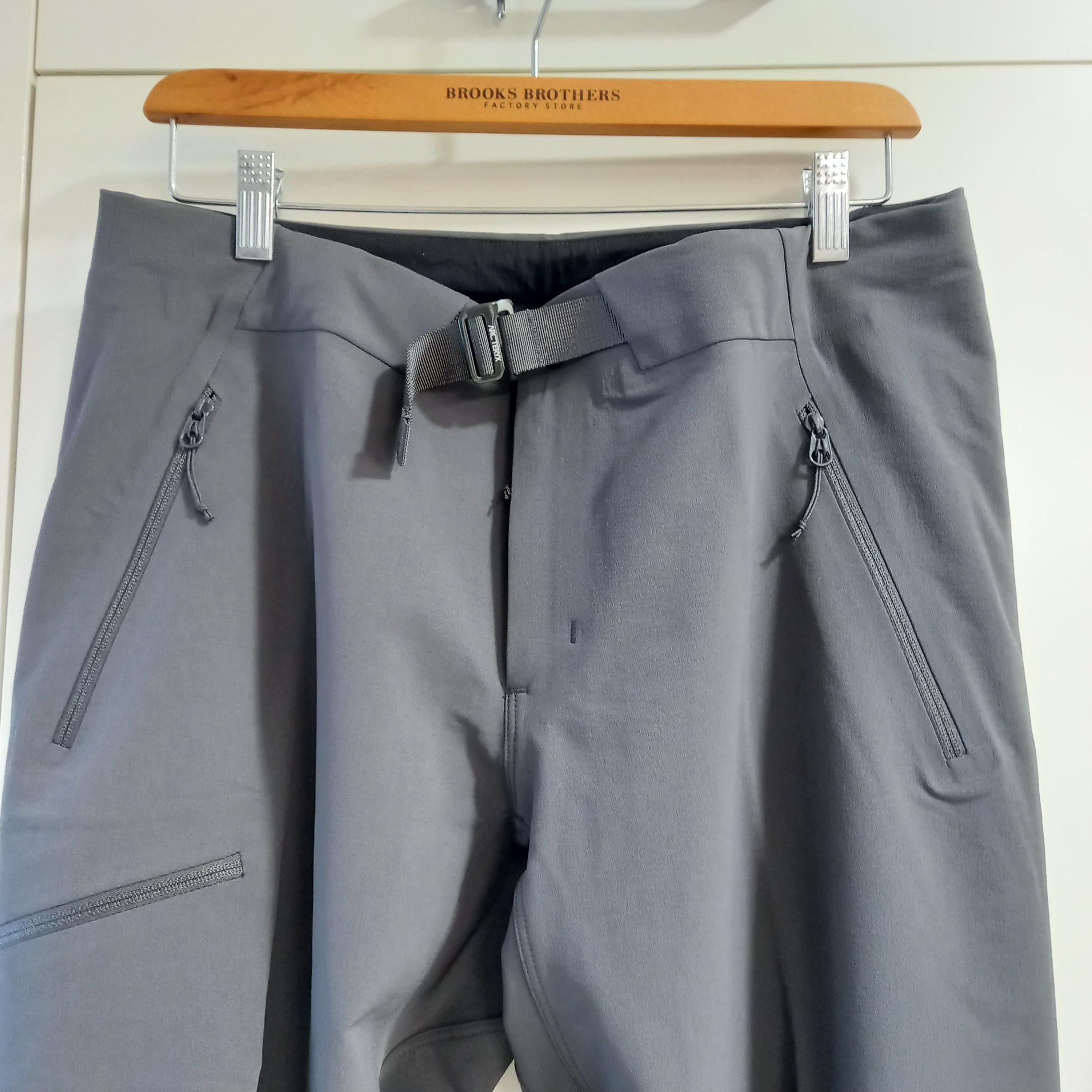 Arc'teryx Gamma AR Pants Graphite 착용 스타일 - 6