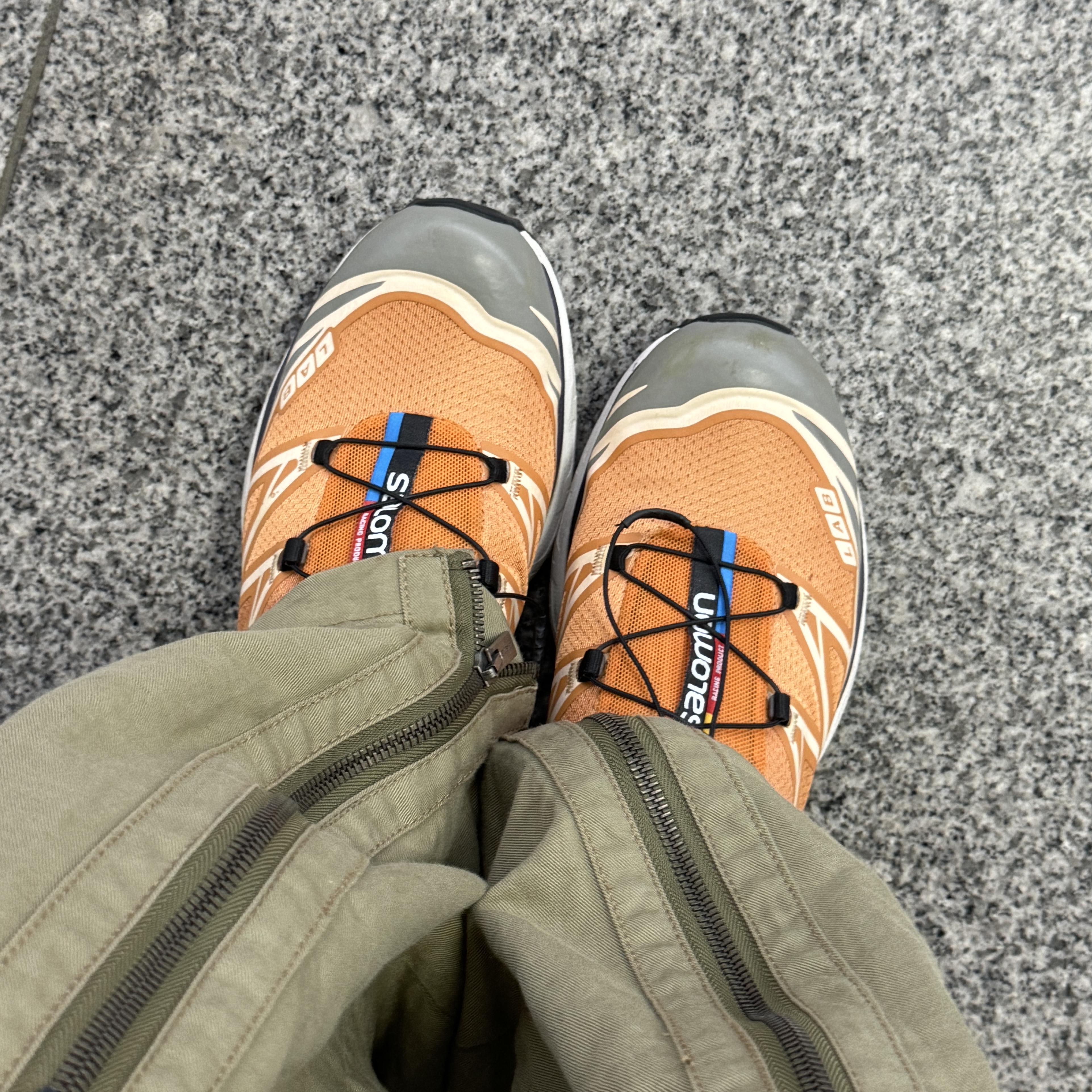 Salomon XT-6 Apricot Buff 착용 스타일