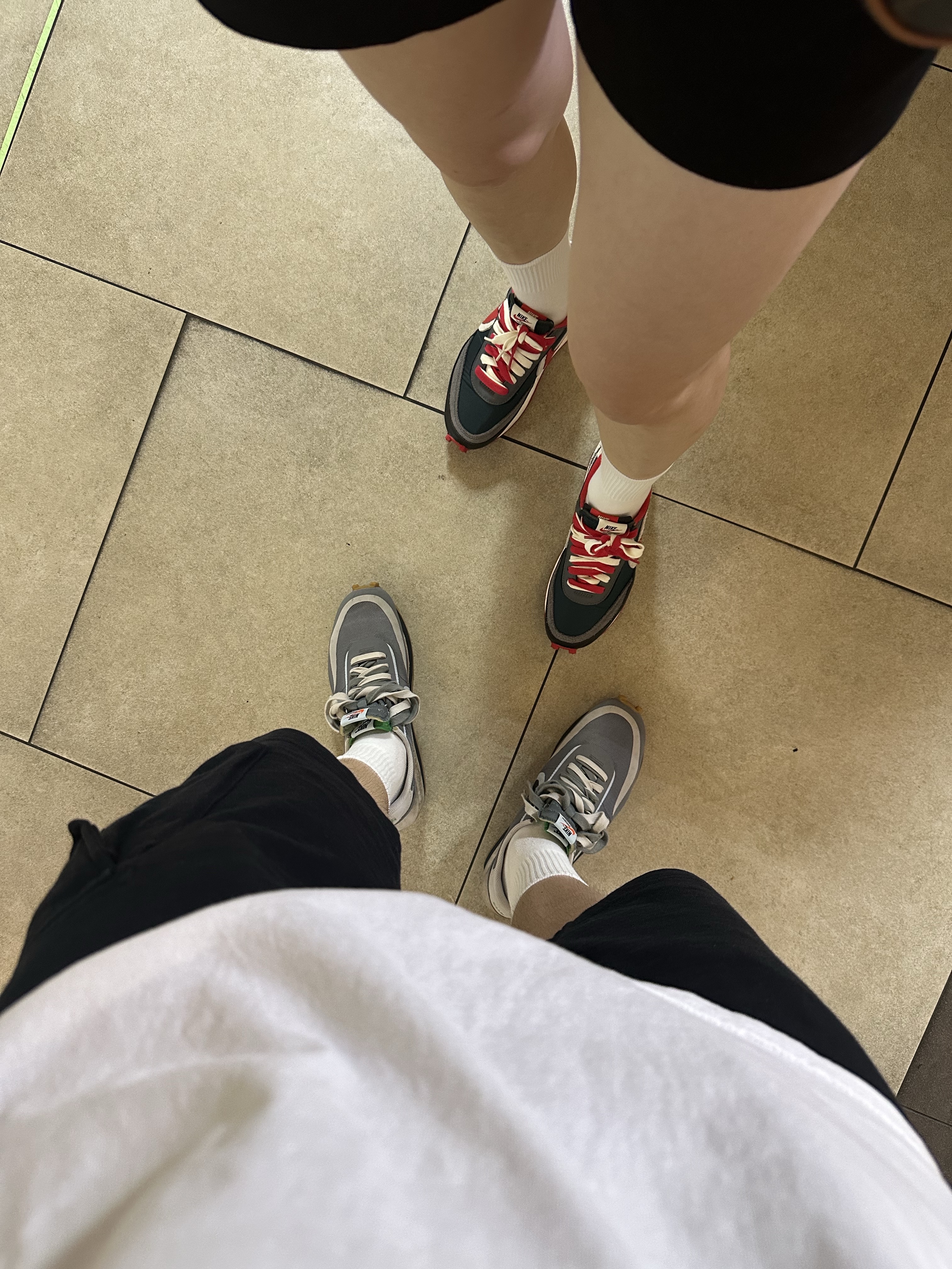 Nike x Sacai x Undercover LDWaffle Midnight Spruce University Red, Nike x Sacai x Clot LDWaffle Cool Grey 착용 스타일