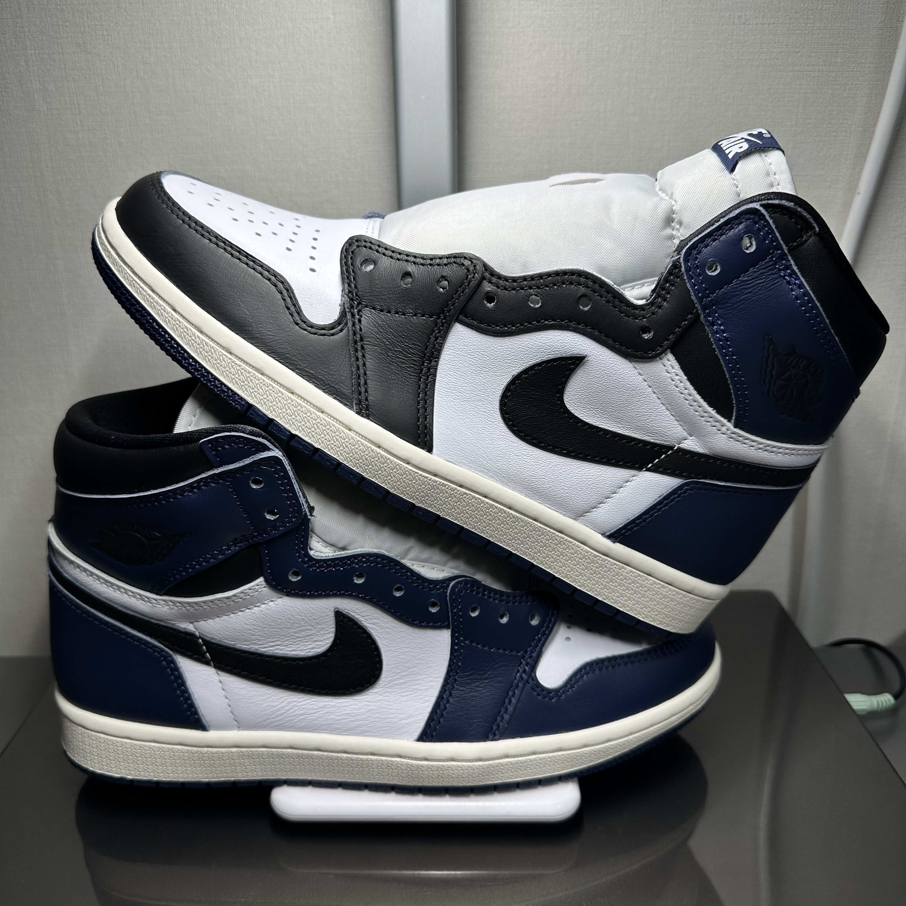 Jordan 1 Retro High OG Midnight Navy 착용 스타일
