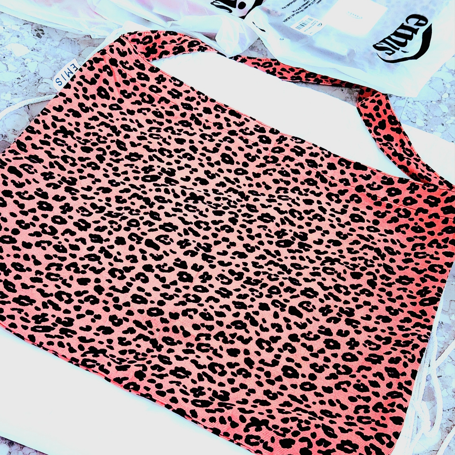Emis 22Y Leopard Corduroy Eco Bag Pink 착용 스타일