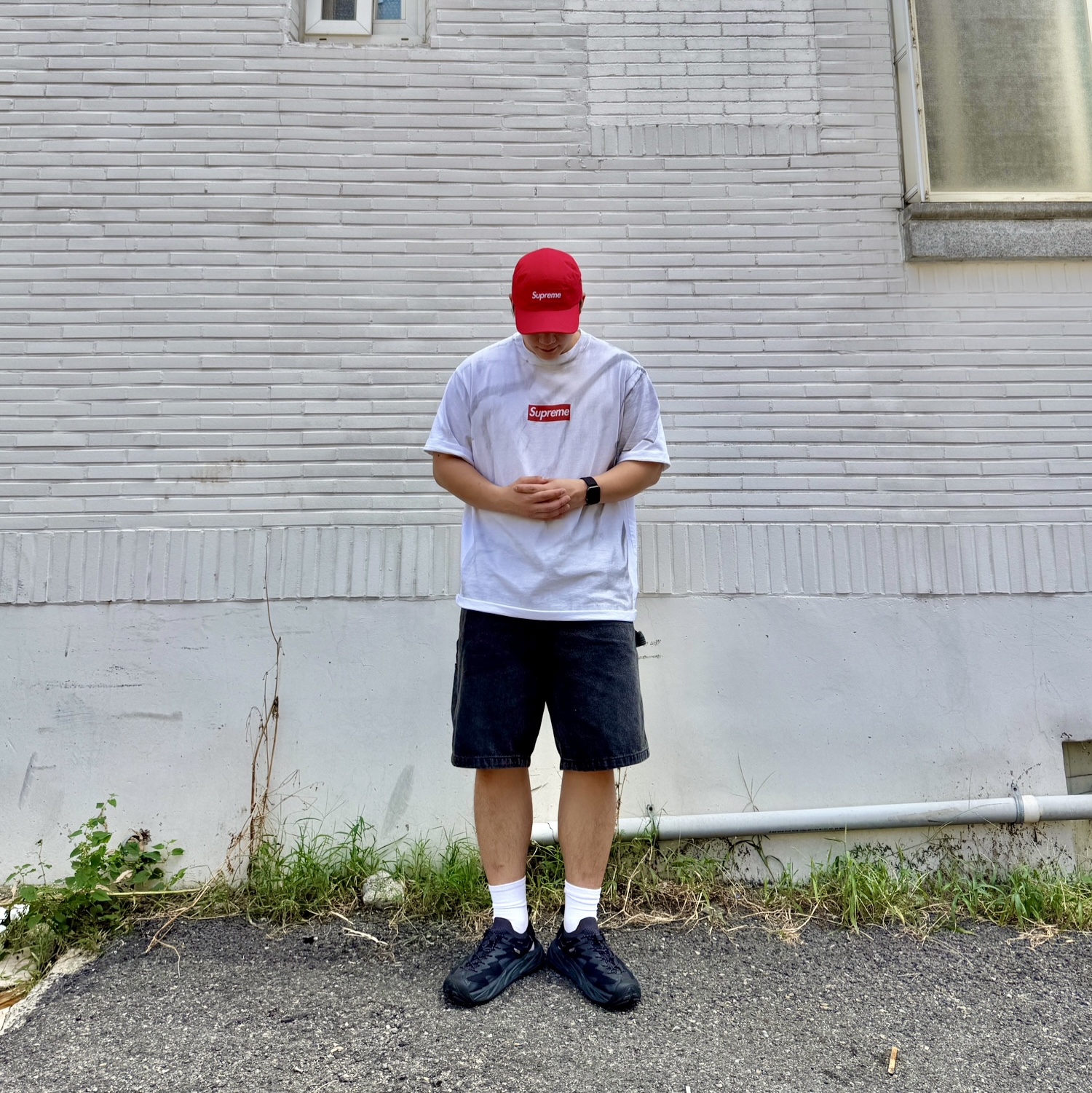 Supreme x MM6 Maison Margiela Box Logo T-Shirt White - 24SS, Supreme Ventile Camp Cap Red - 23SS 착용 스타일 - 2