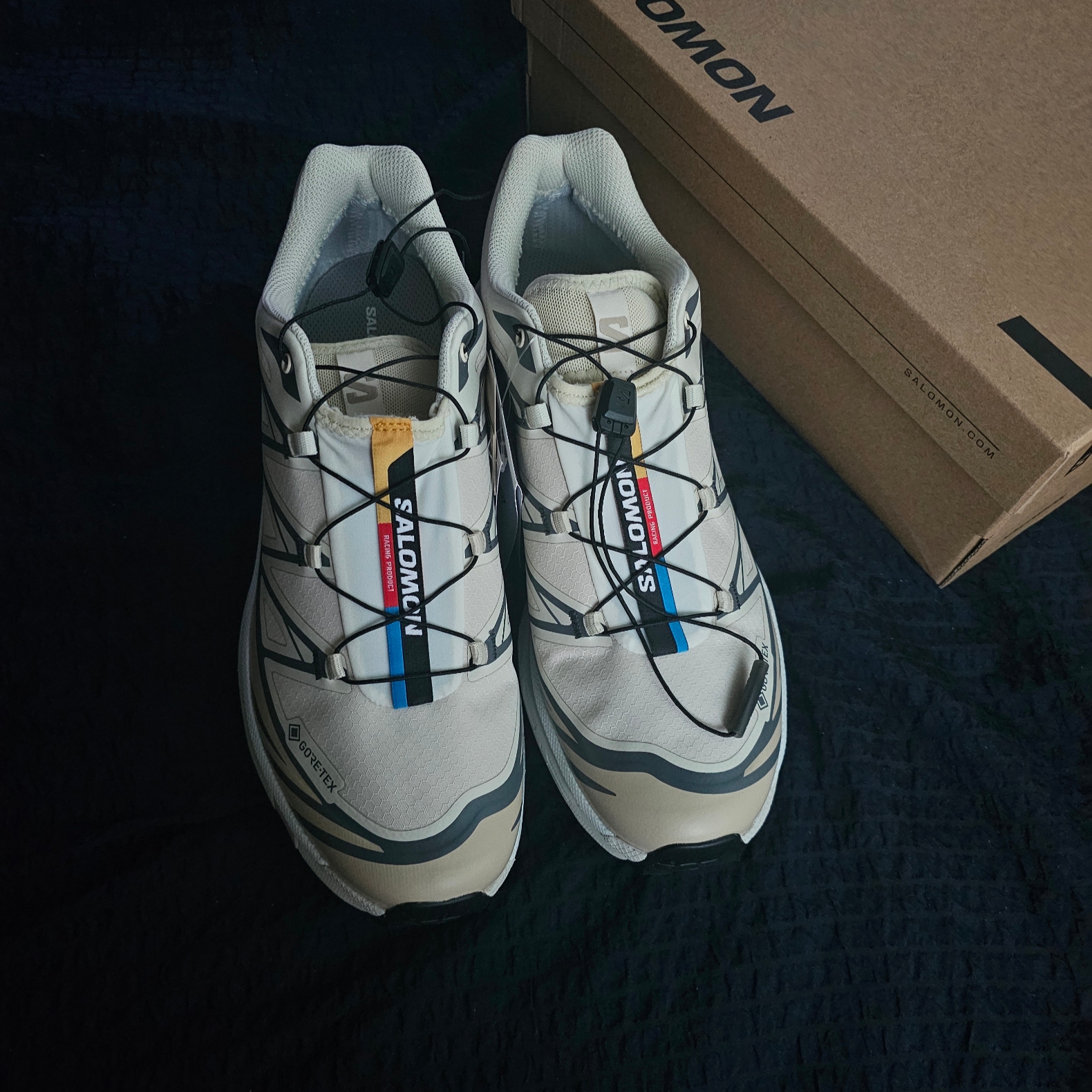 Salomon XT-6 GTX Almond Milk Mauve 착용 스타일 - 2